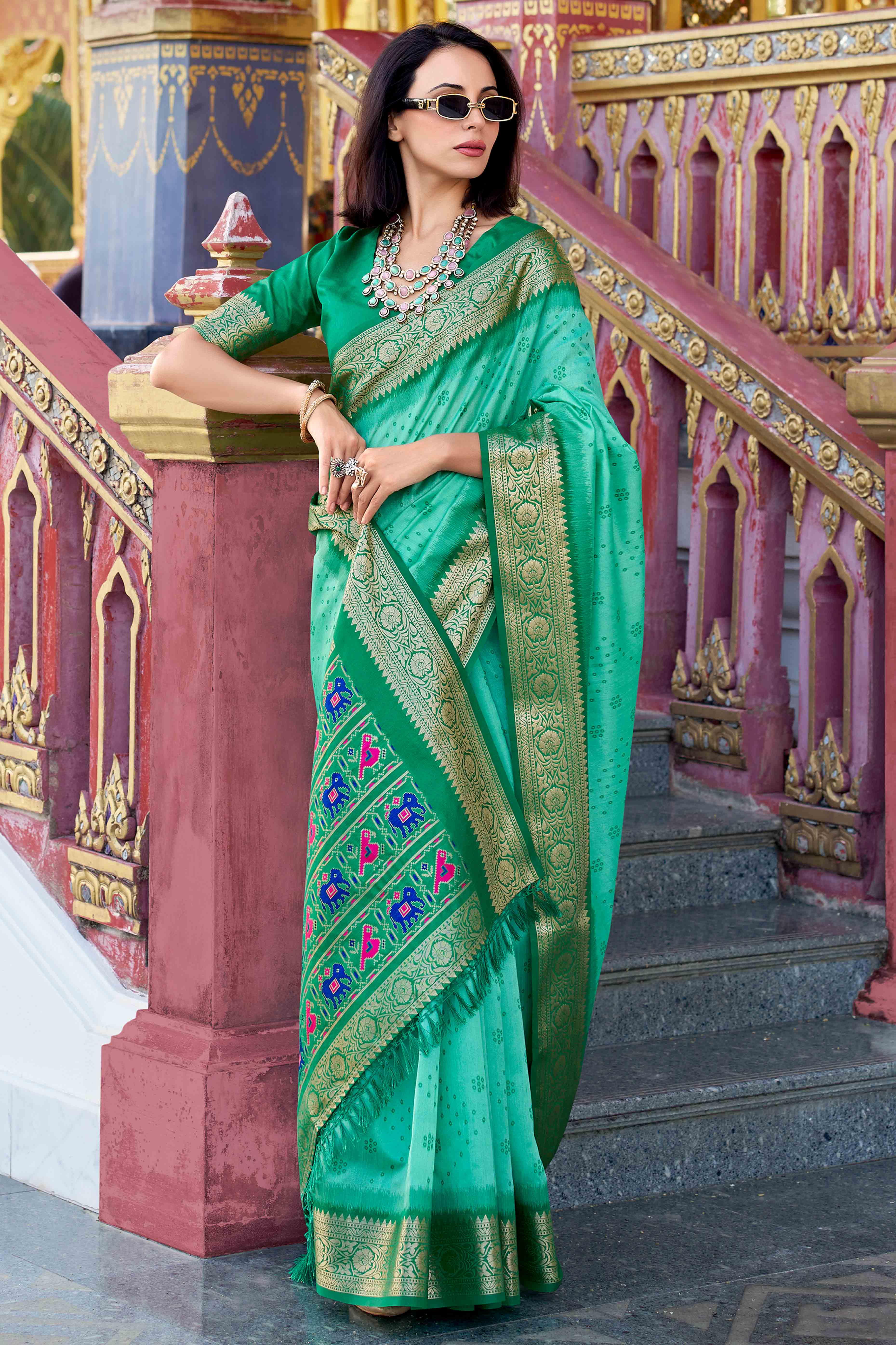 Silk Blend Woven Bandhani Saree In Sea Green With Contrasting Patola Pallu - Image 3