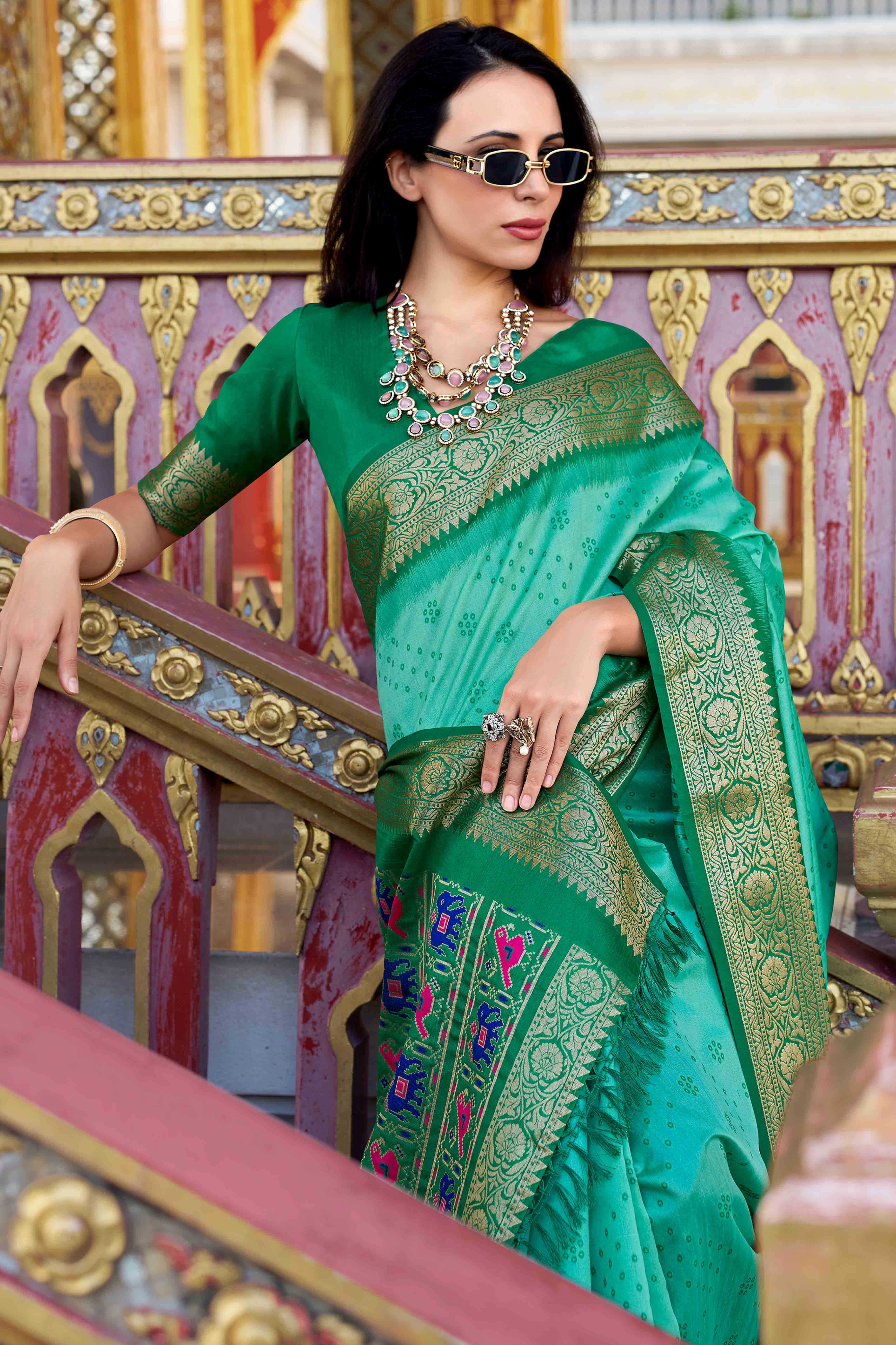 Silk Blend Woven Bandhani Saree In Sea Green With Contrasting Patola Pallu - Image 4