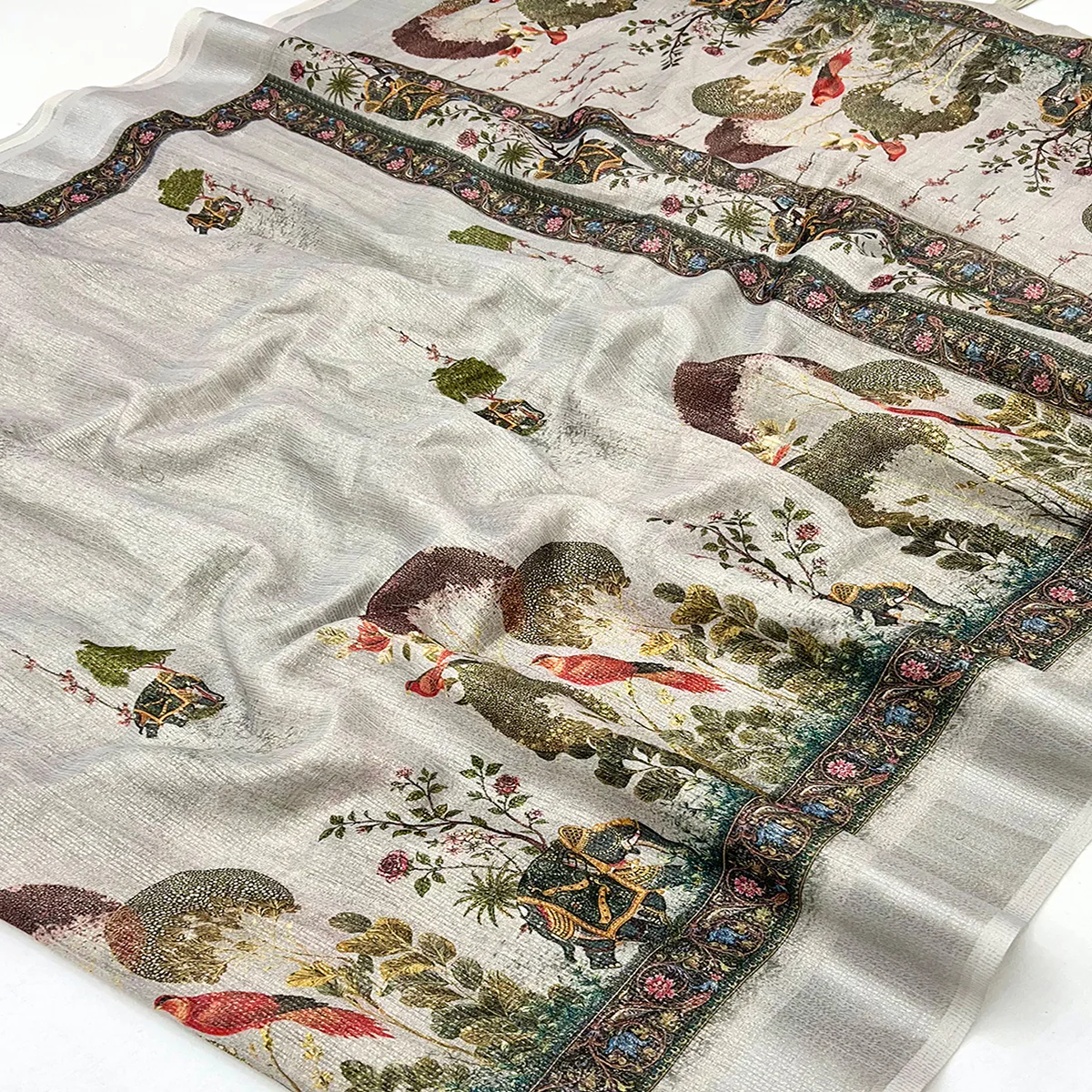 Silver Grey Floral Digital Printed Cotton Blend Weaving Zari Saree With Tassel Pallu - Image 2