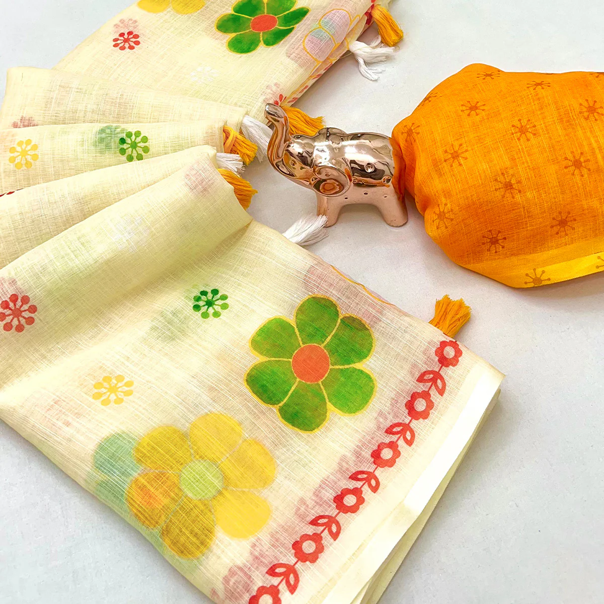 Soft & Comfortable Cream Linen Saree with Modern Printed Styling - Image 2