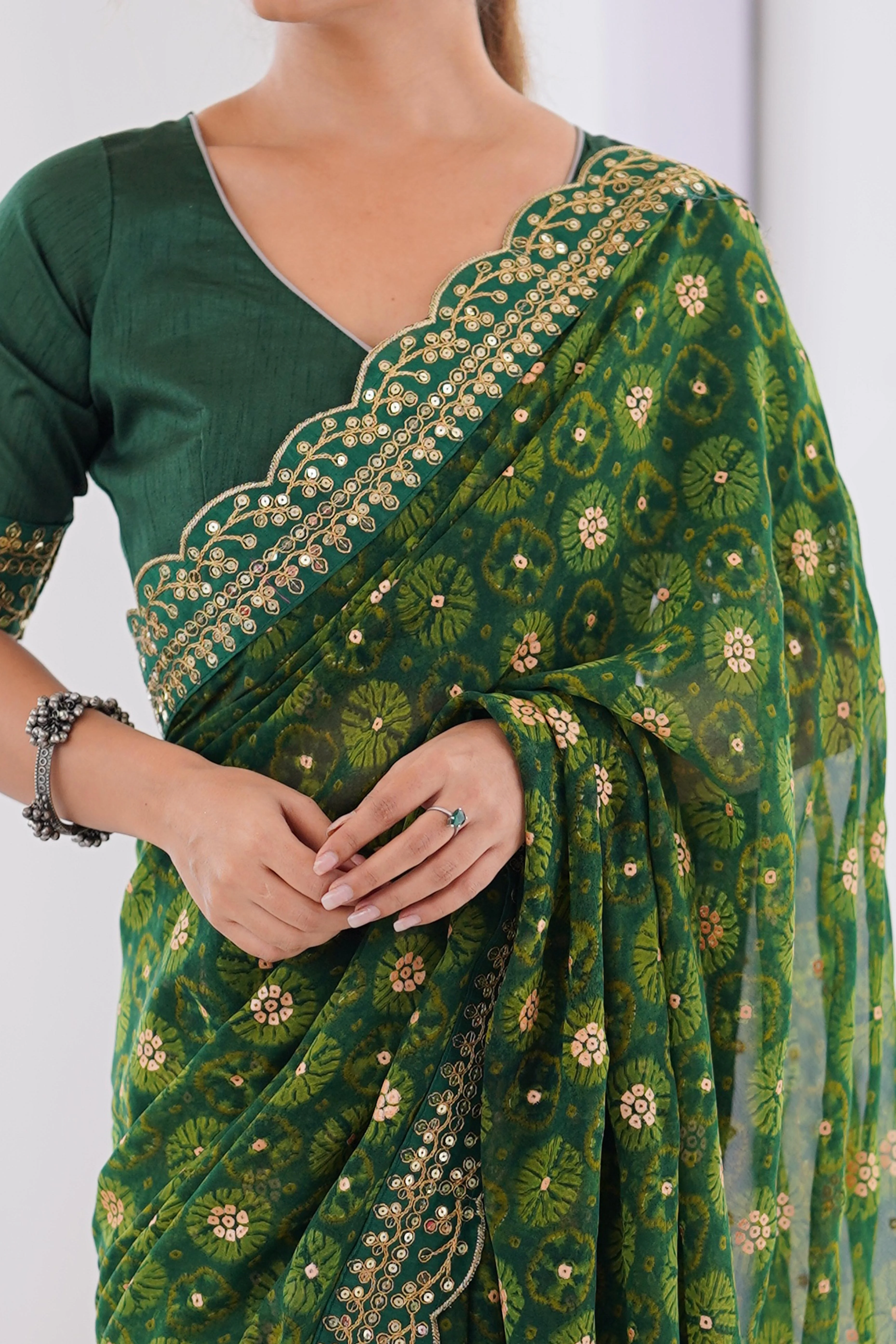 Soft Georgette Green Saree with Playful Print and Delicate Sequin Lace Work - Image 2