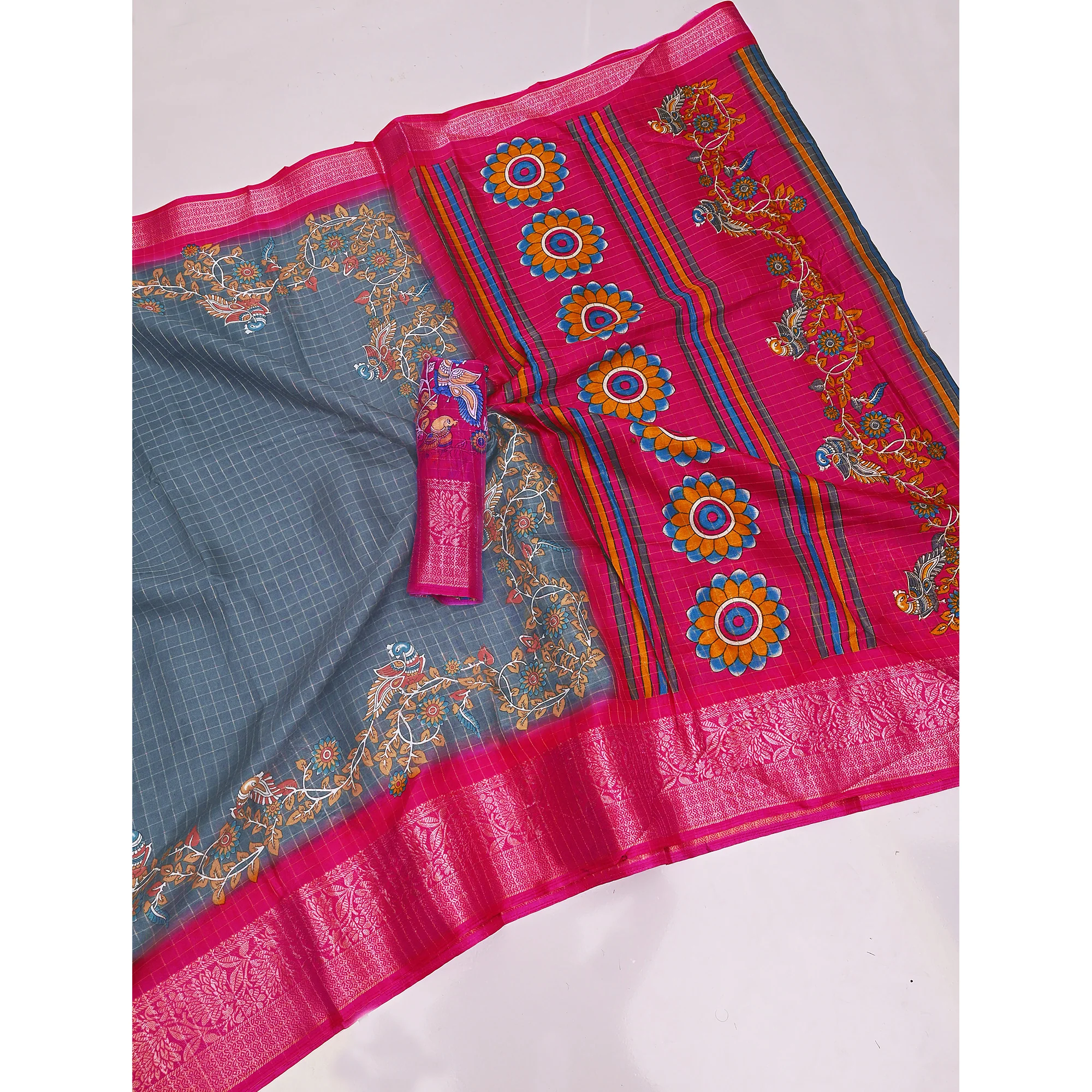 Sophisticated Grey Checks & Peacock Design Saree Crafted In Dola Silk With Weaving Jacquard Border - Image 4