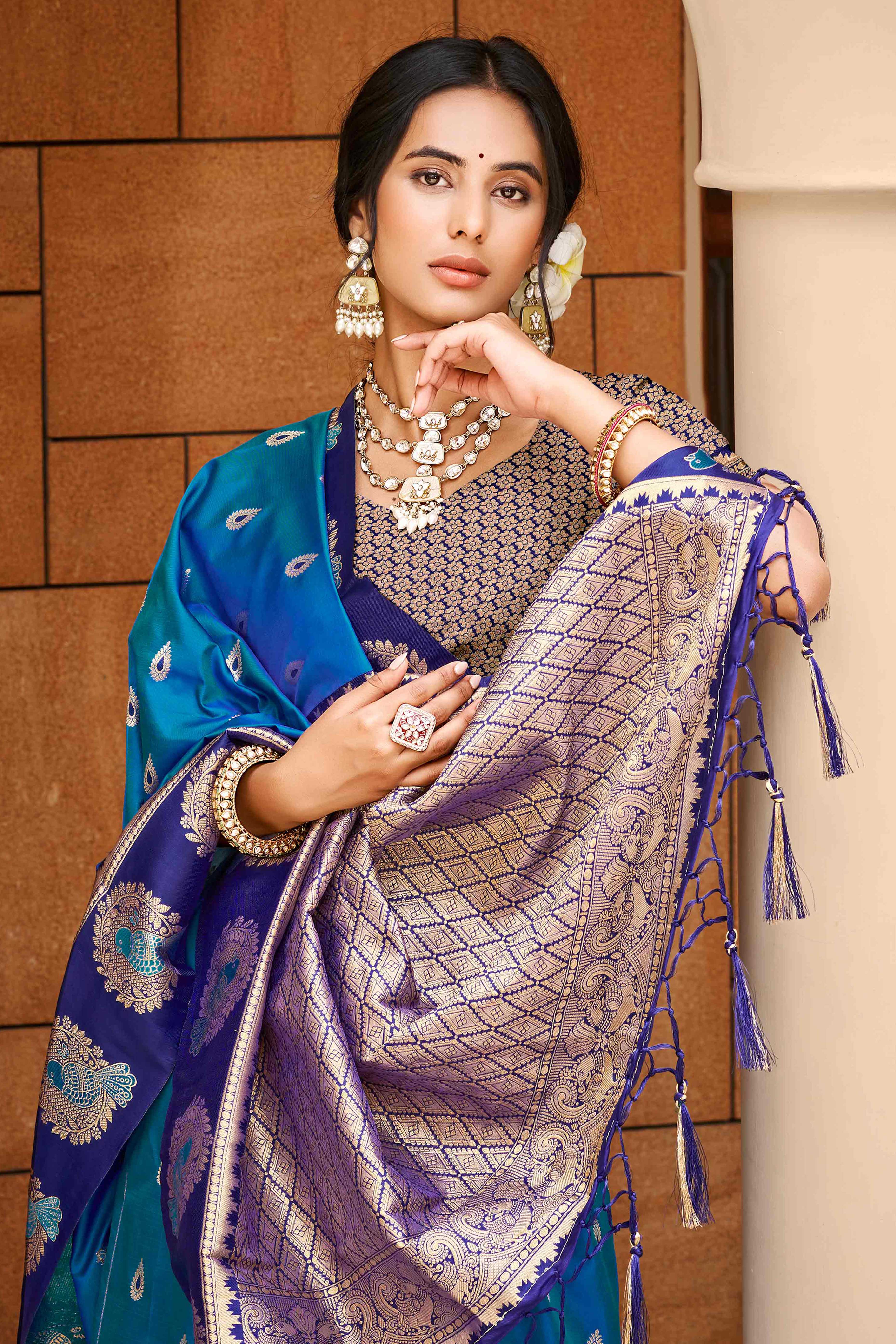 Stunning Blue Floral Weaving Silk Blend Saree With Birds Design Border & Tassel Pallu - Image 3