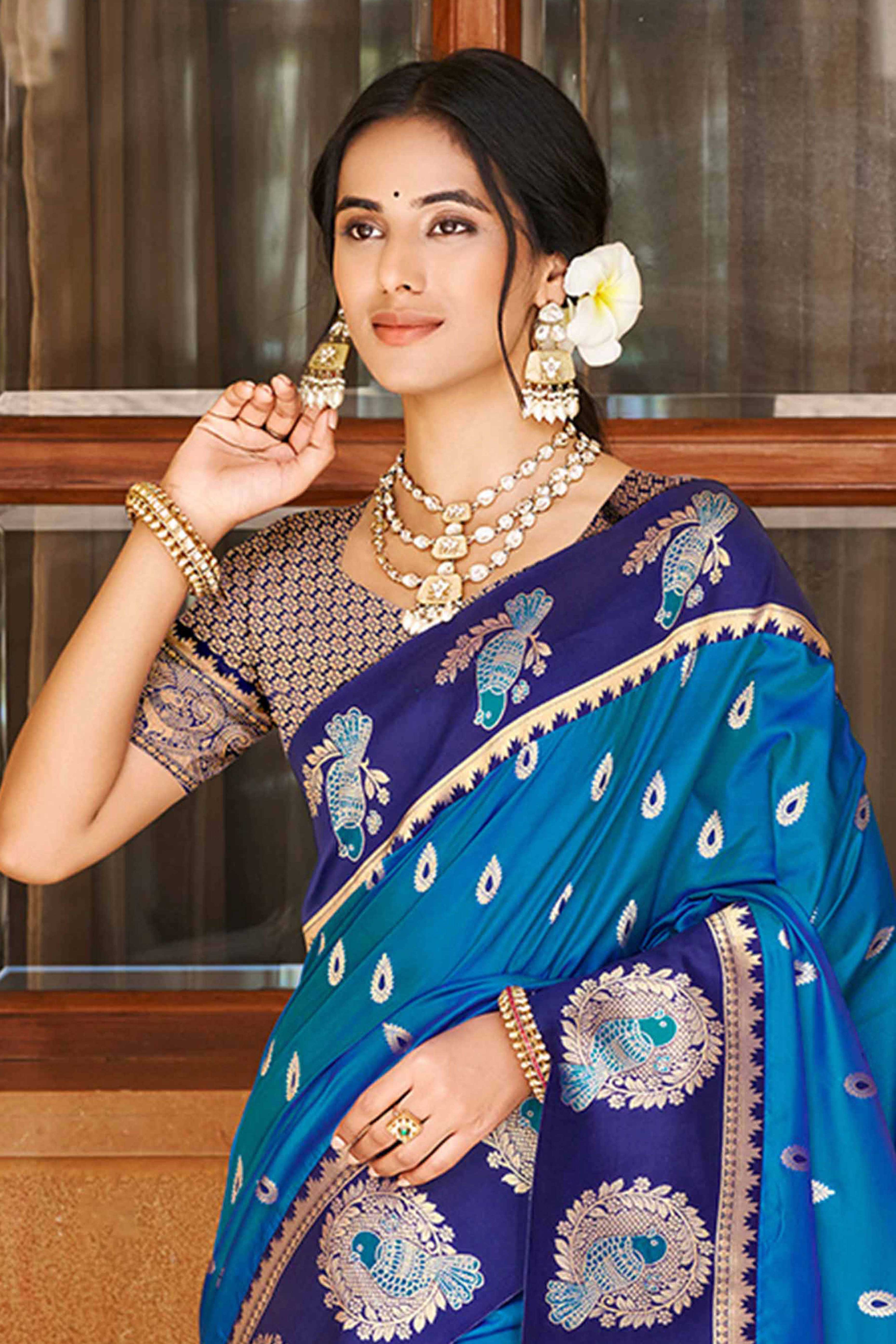 Stunning Blue Floral Weaving Silk Blend Saree With Birds Design Border & Tassel Pallu - Image 4