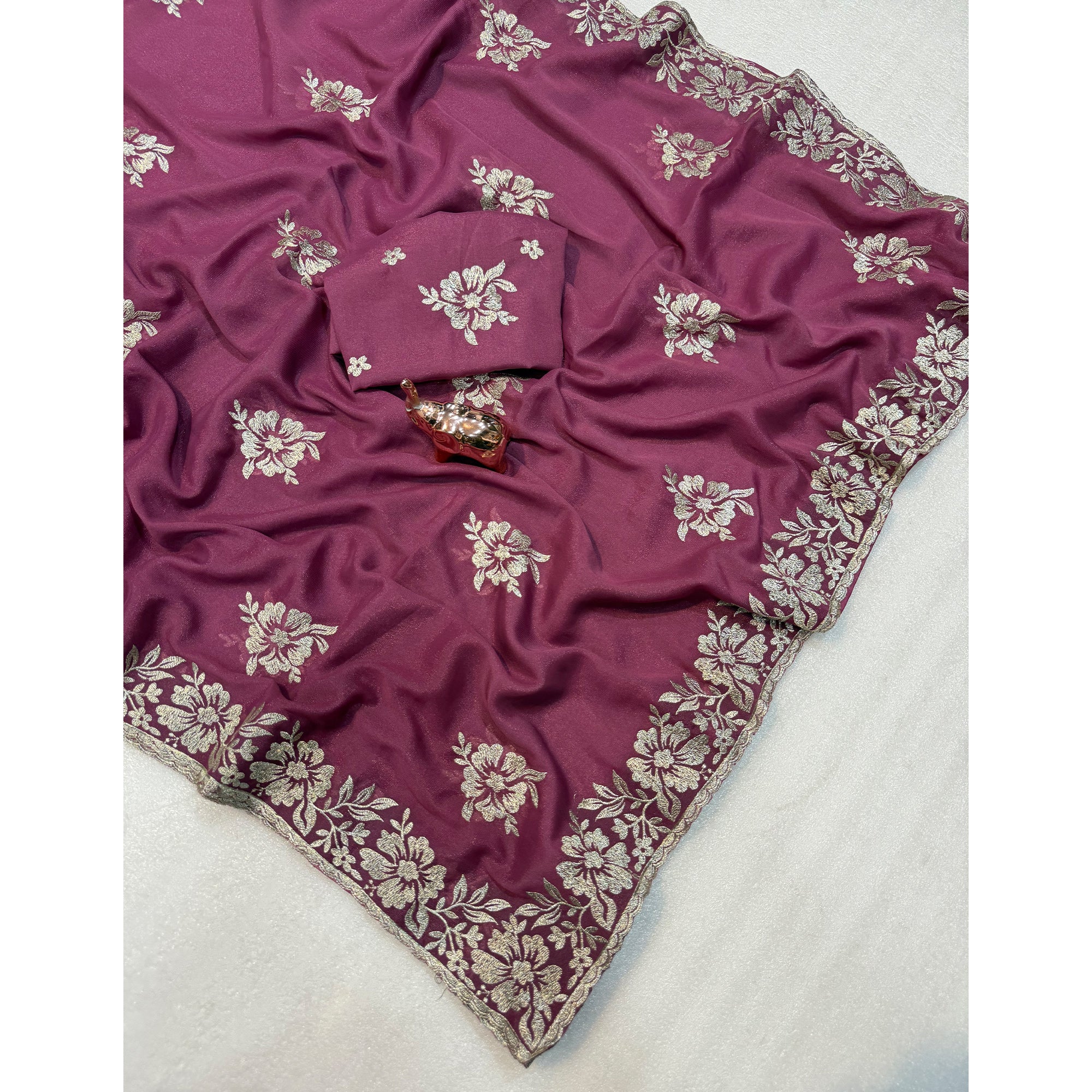Stunning Wine Georgette Saree with Floral Zari Embroidery & Ornate Cutwork Border - Image 3