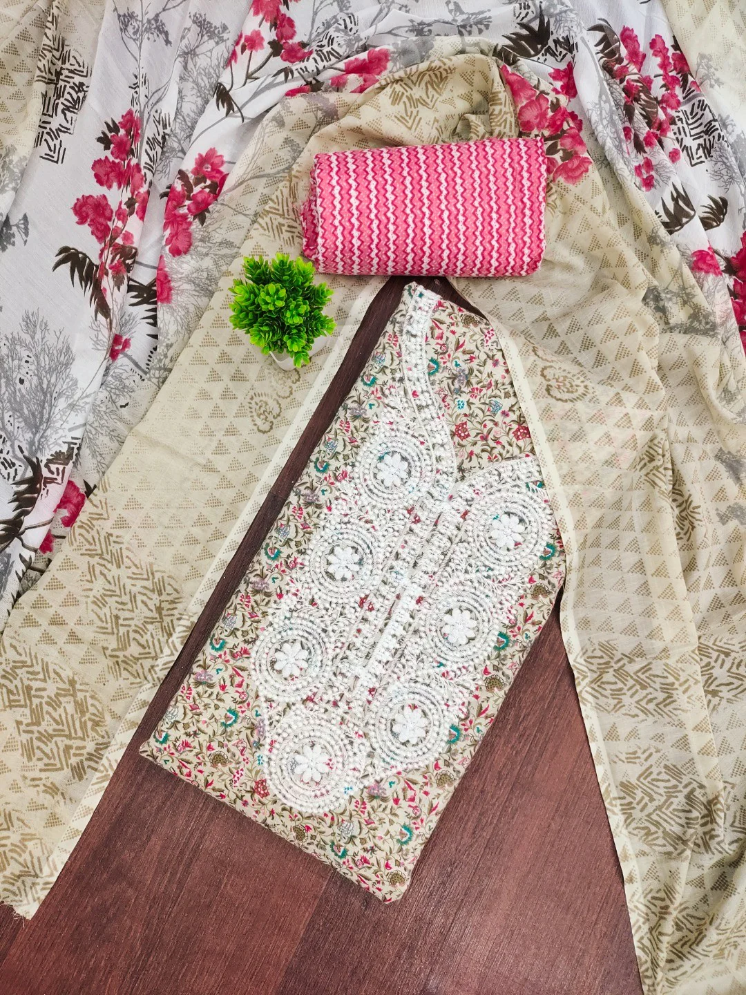 Stylish Cream & Gajari Pink Floral Printed Cotton Blend Dress Material With Embroidery Neck Work - Image 4