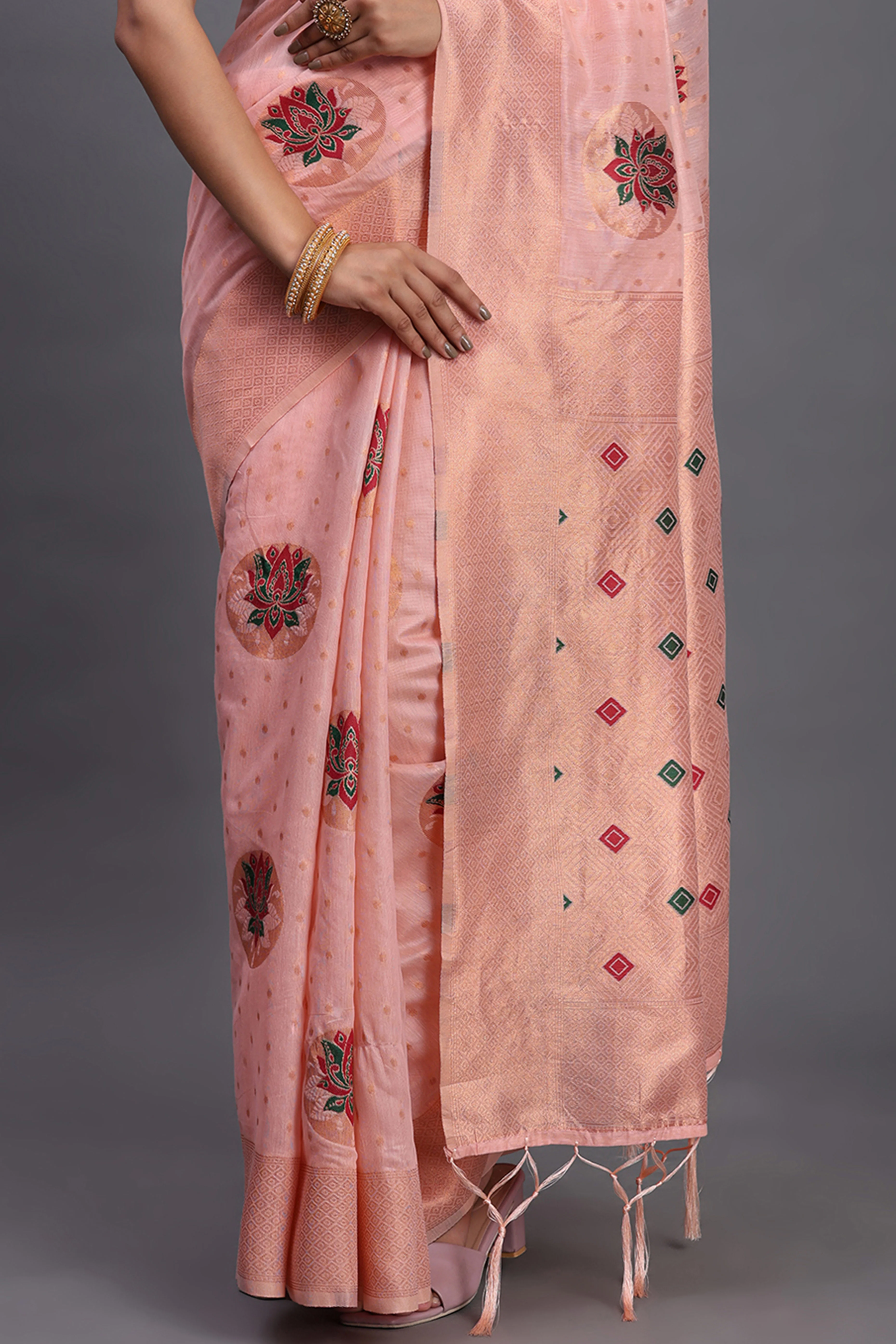 Stylish Light Pink Floral Zari Weaving Linen Cotton Saree With Graceful Tassel Pallu - Image 9