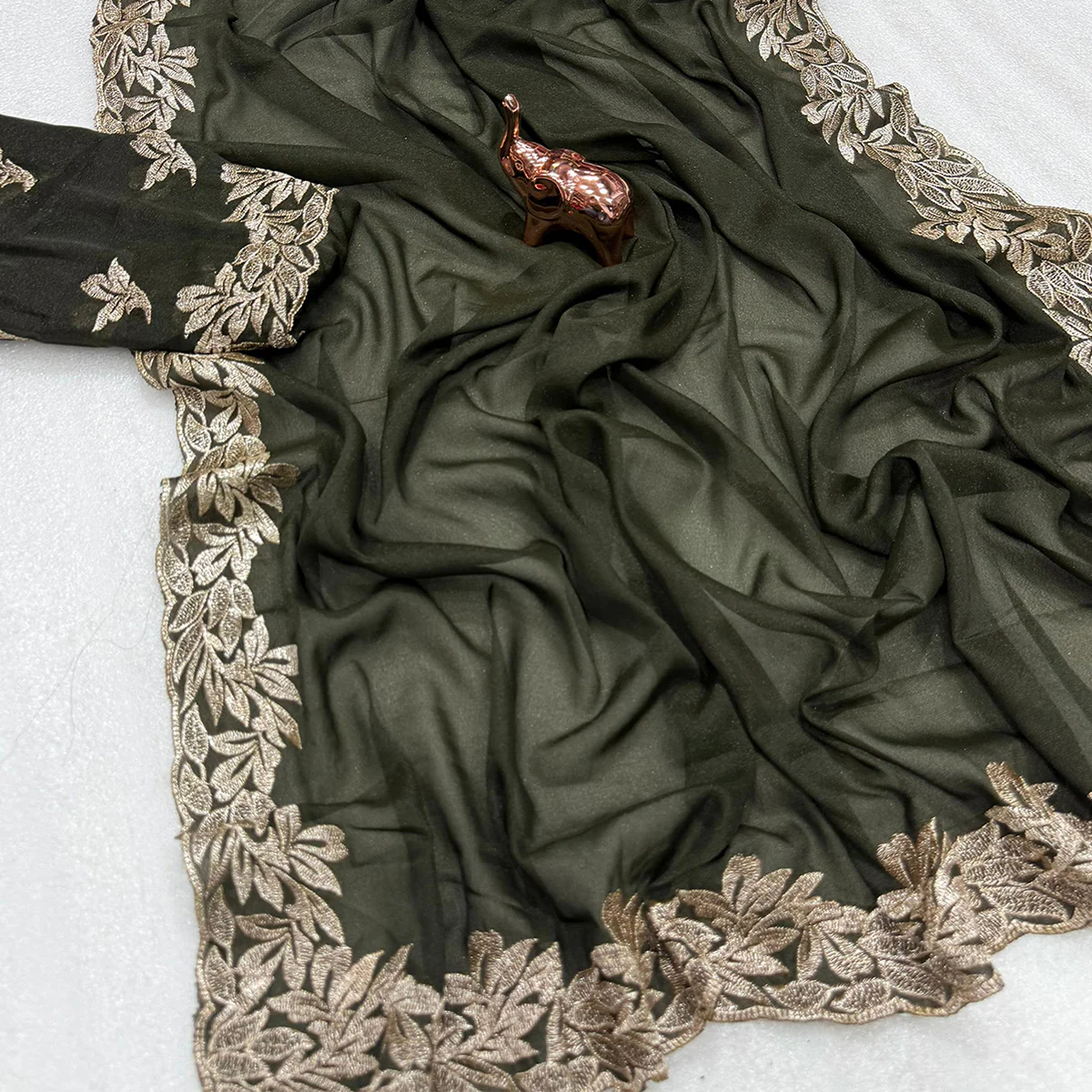 Stylish Mehendi Green Star Chiffon Saree with Traditional Zari Embellished Border - Image 2