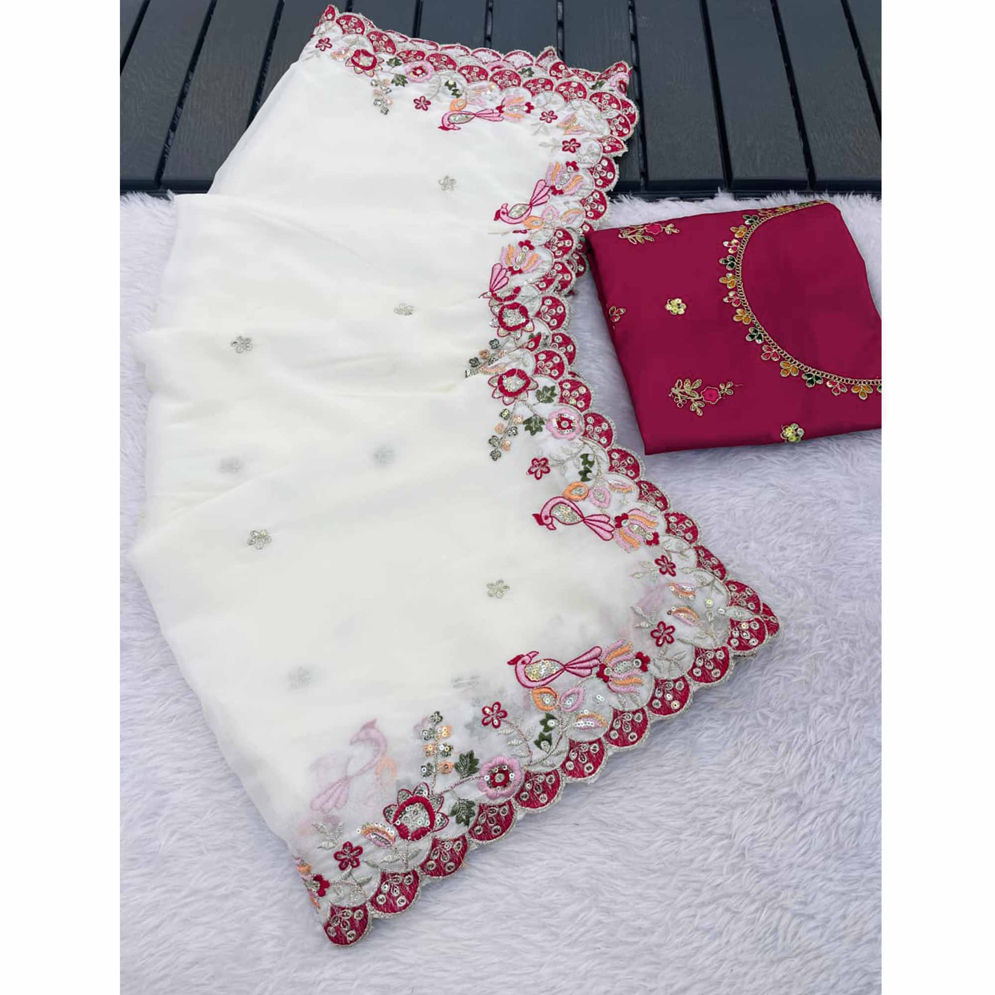 Stylish Off White Georgette Partywear Saree with Beautifully Embroidered Border Detailing - Image 5