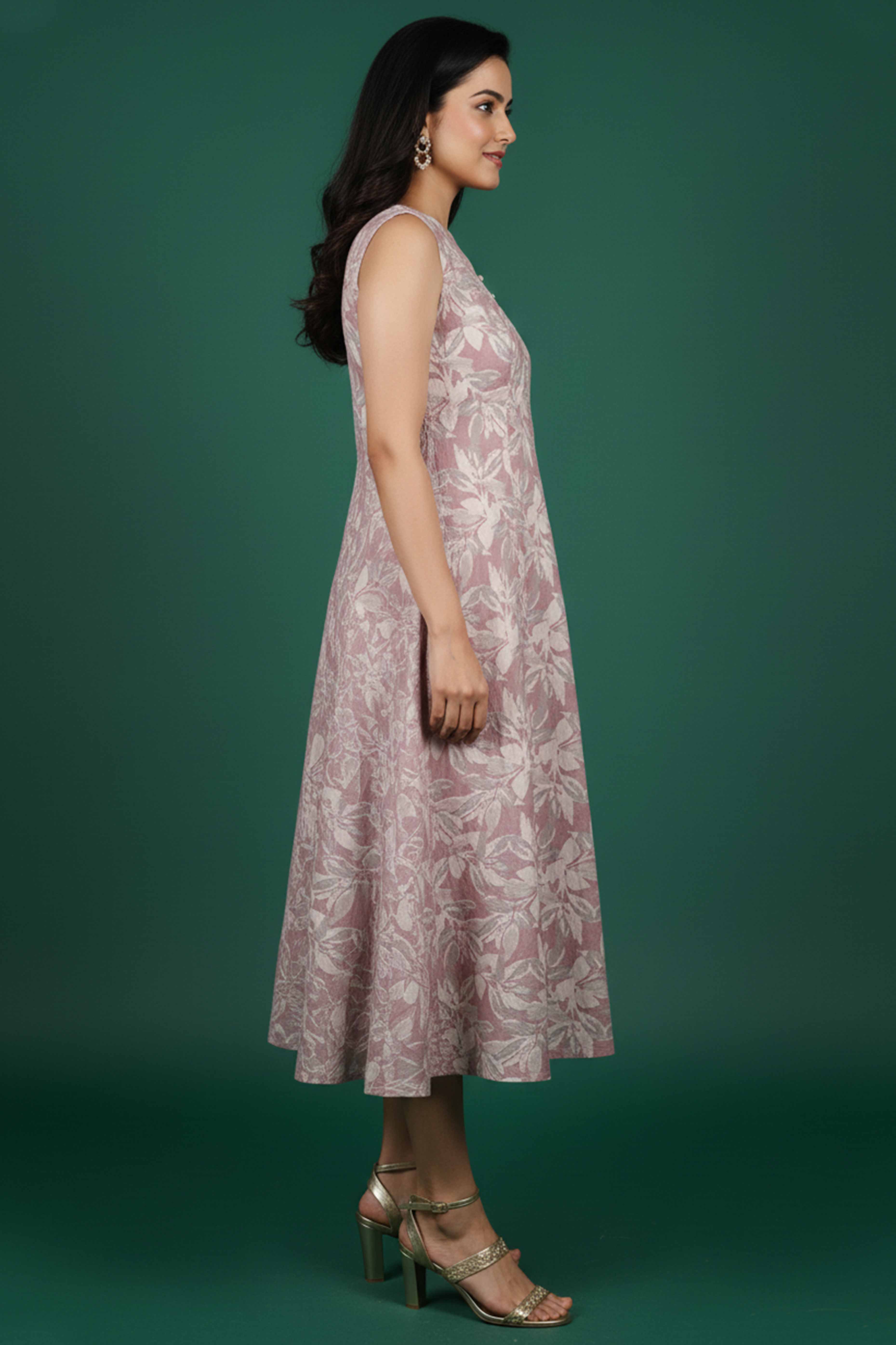 Stylish Peach Cotton Blend Dress Featuring Floral Prints & Sleeveless Cut With Pearl Button - Image 4