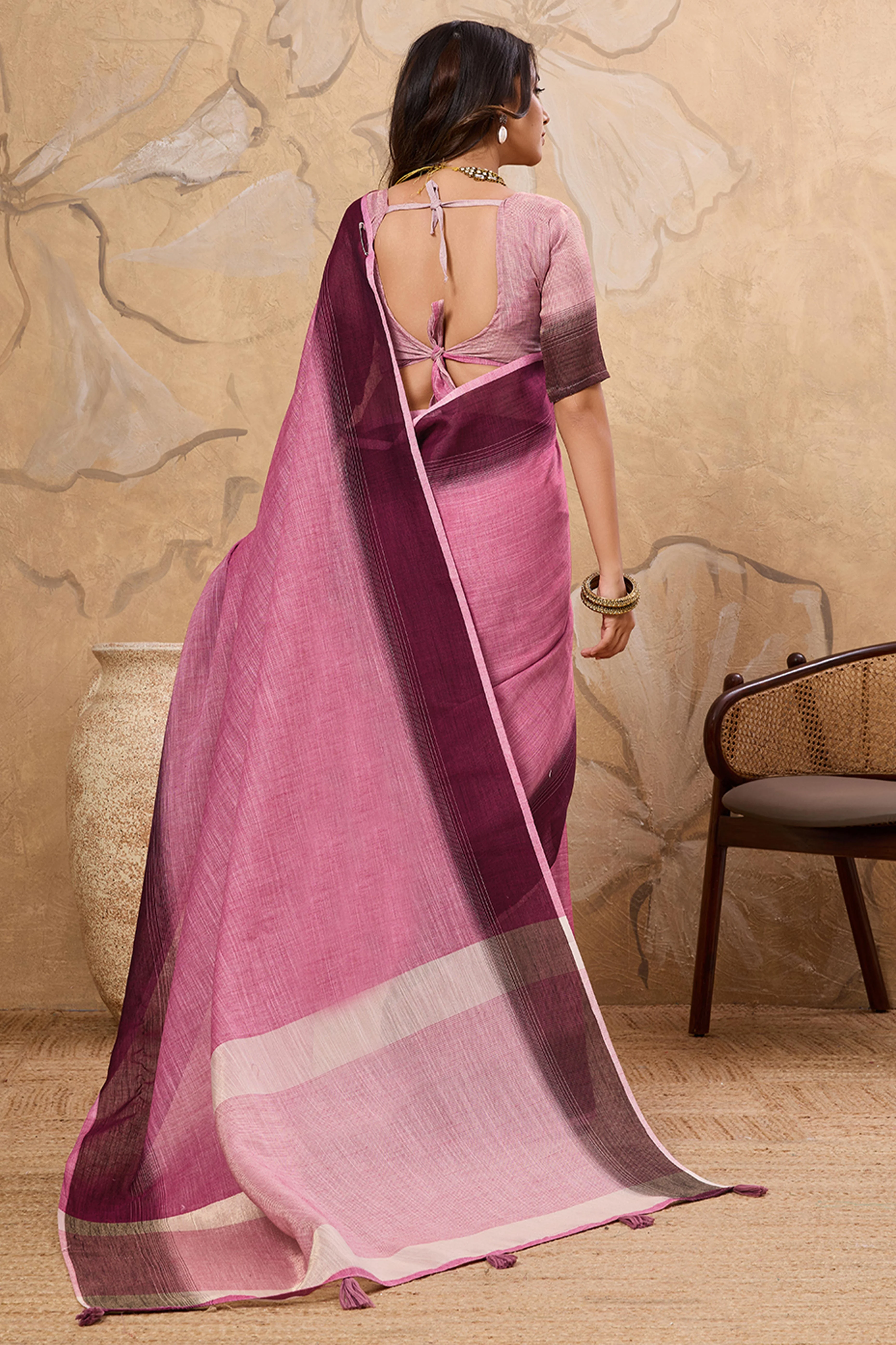 Stylish Pink Linen Saree With Zari Weaving Work & Tassel Pallu Charm - Image 5