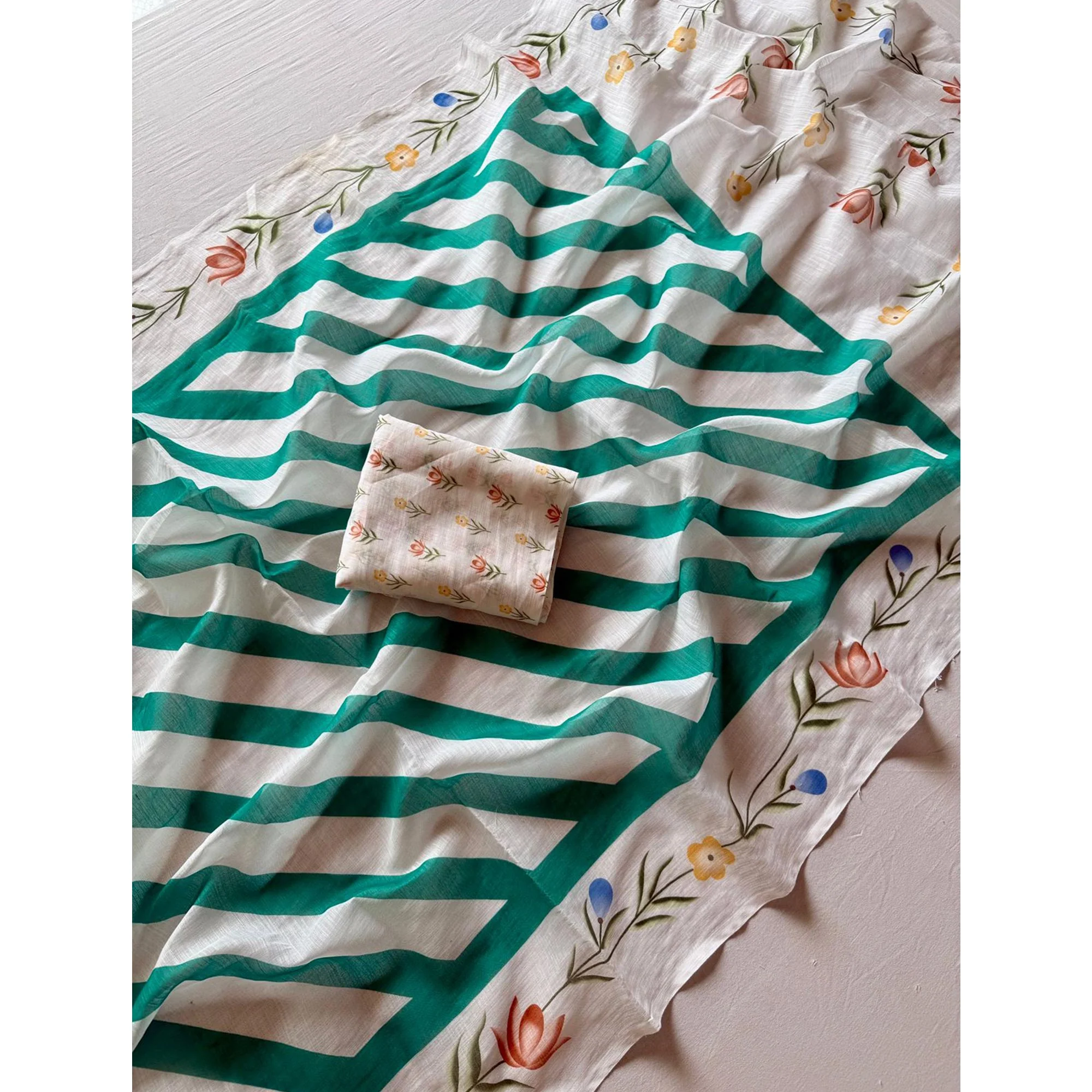 Stylish Turquoise Digital Striped Printed Linen Saree With Delicate Floral Designs - Image 3