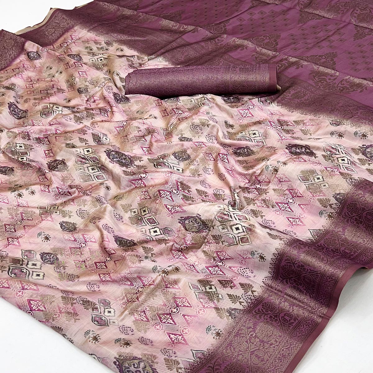 Stylish Wine Silk Blend Saree Featuring Floral Zari Weaving & Digital Print - Image 2