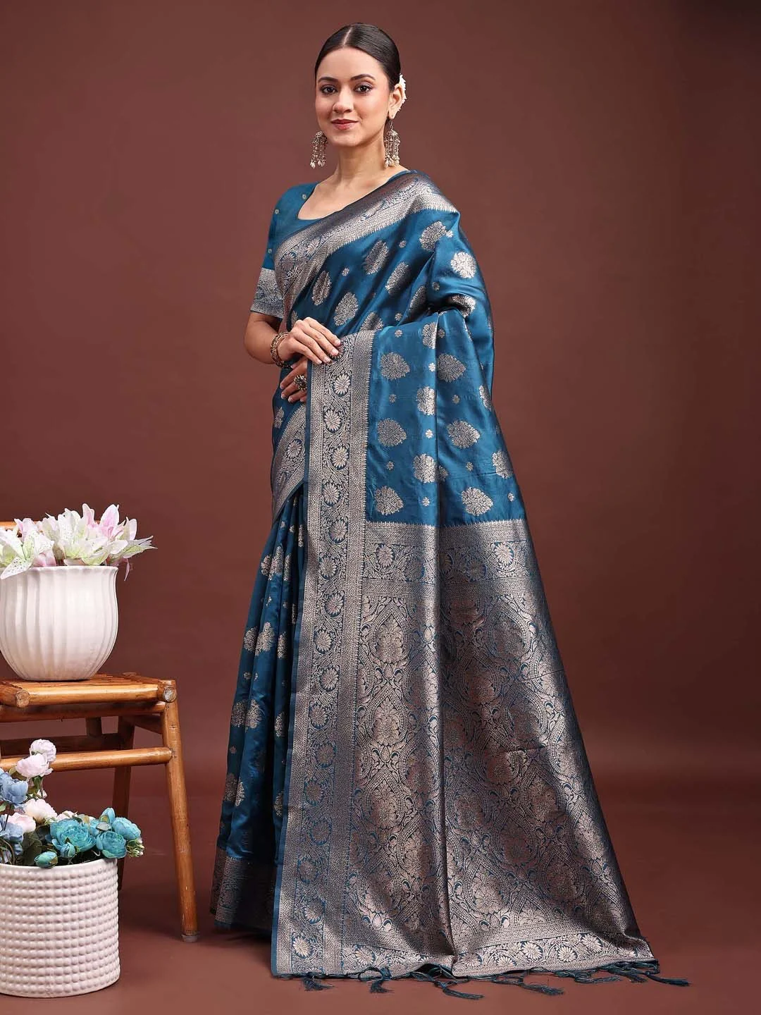 Teal Banarasi Silk Saree with Intricate Silver Zari Weaving for Festive Elegance - Image 2