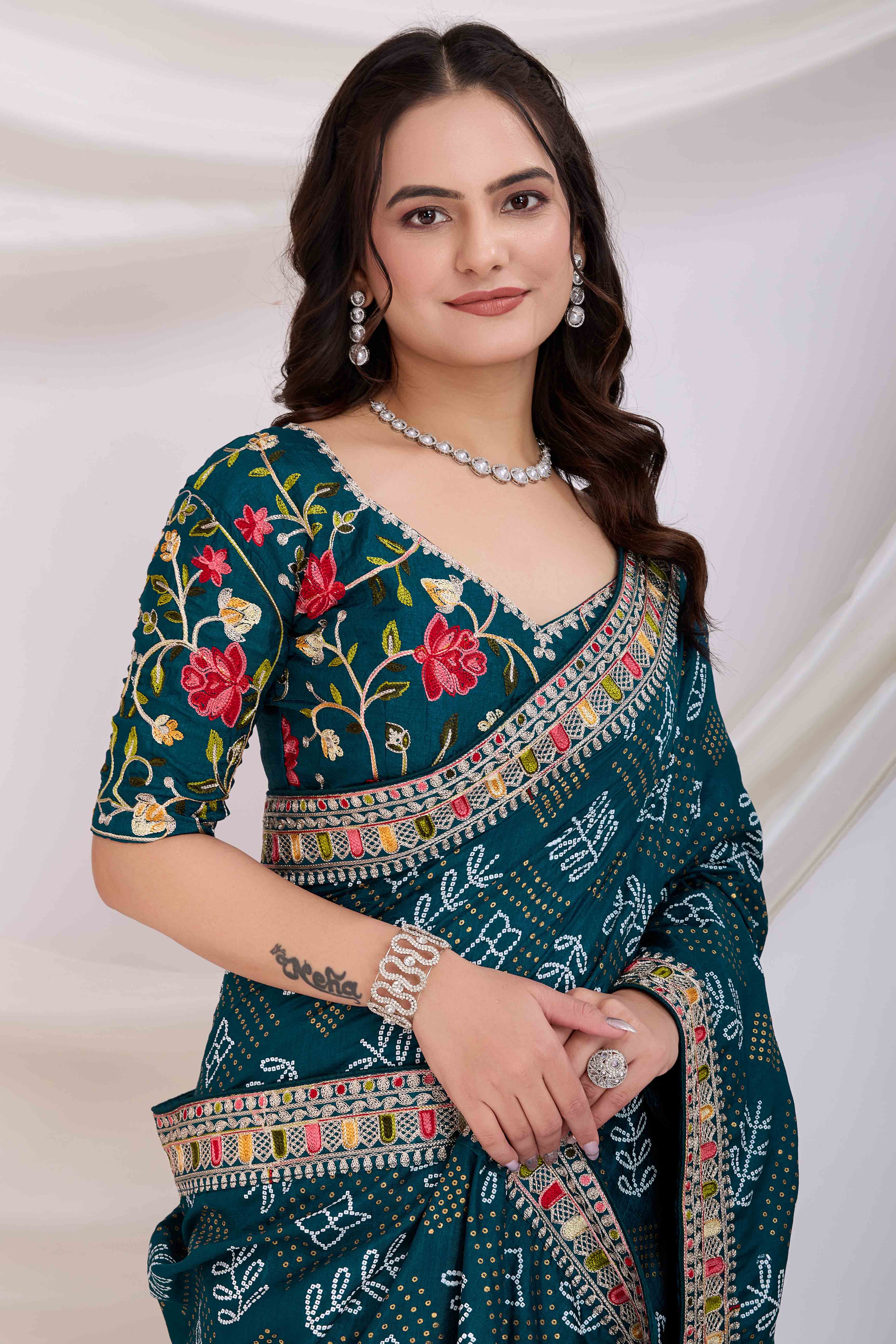 Teal Bandhani Printed With Embroidered Border Vichitra Silk Saree - Image 6