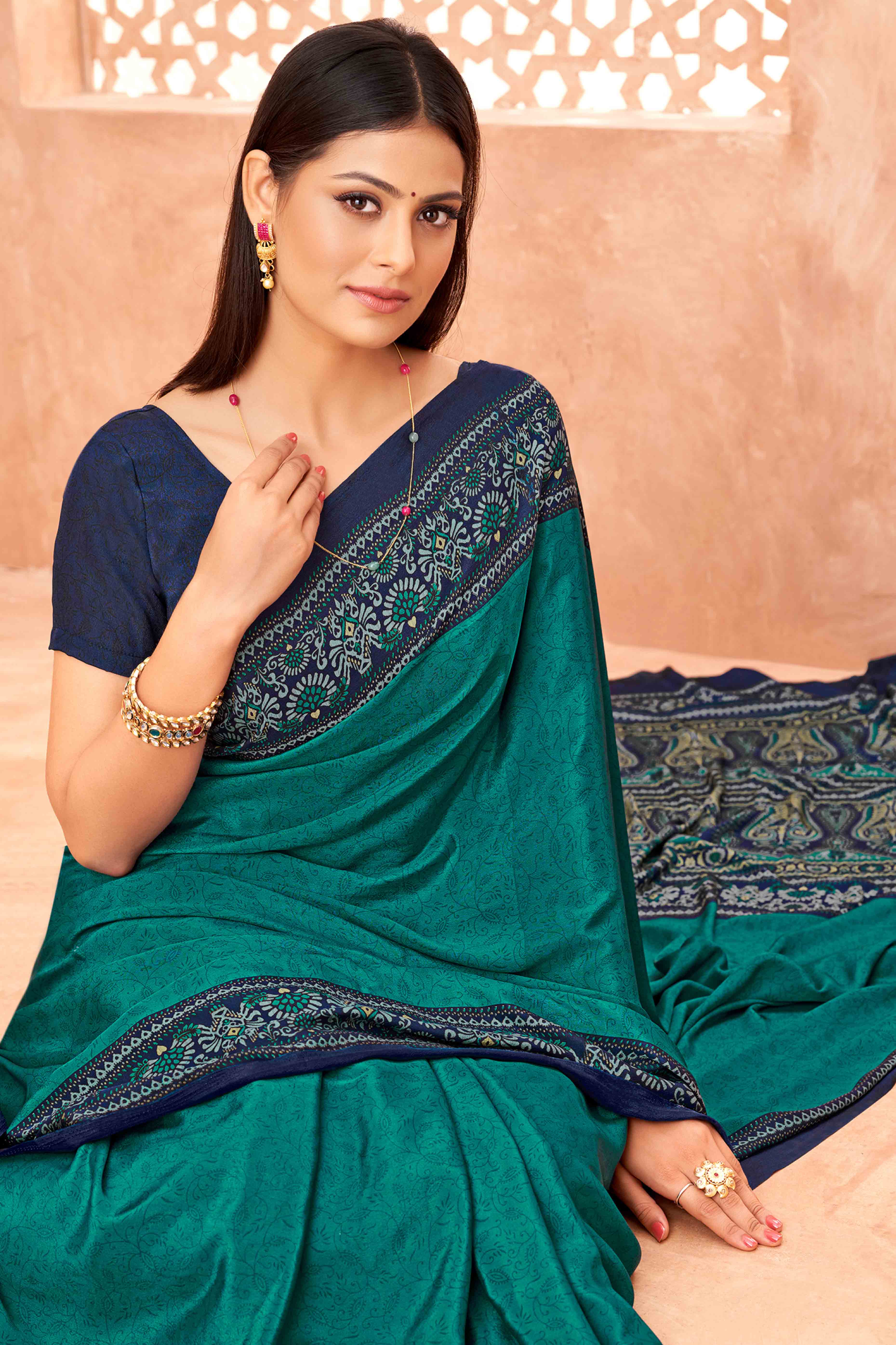 Teal Crepe Silk Saree with Elegant Floral Print Detailing - Image 3