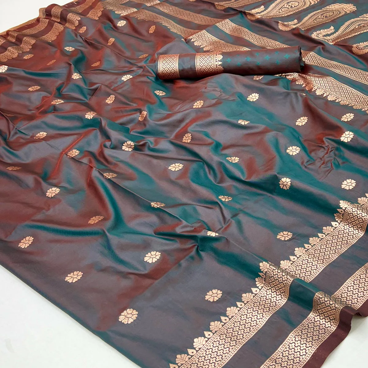 Teal Green Ornate Floral Zari Weaving Work Silk Blend Saree With Festive Shine - Image 2