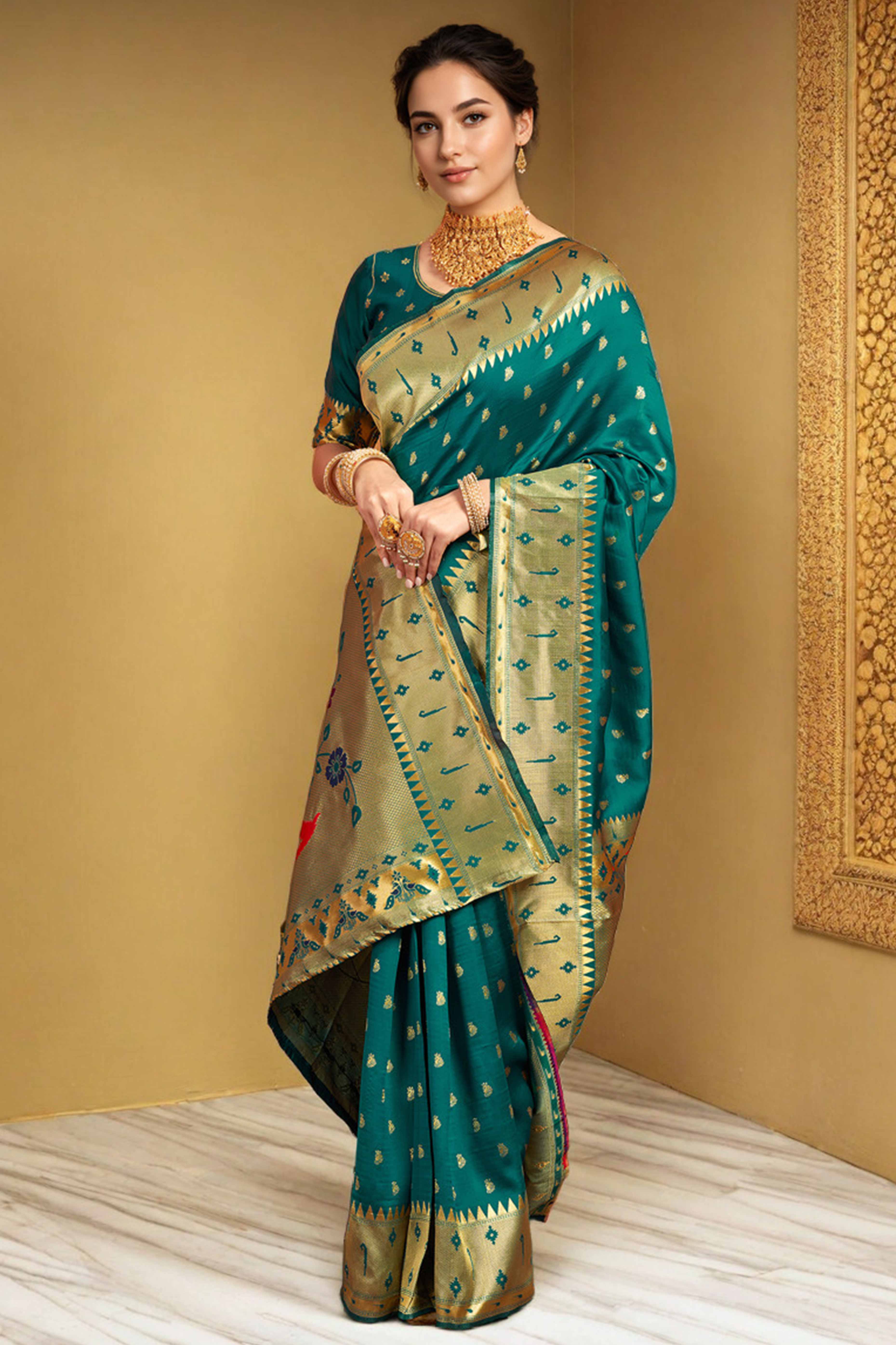 Teal Green Paithani Saree In Silk Blend Highlighted With Zari Woven Peacock & Floral Motifs - Image 3