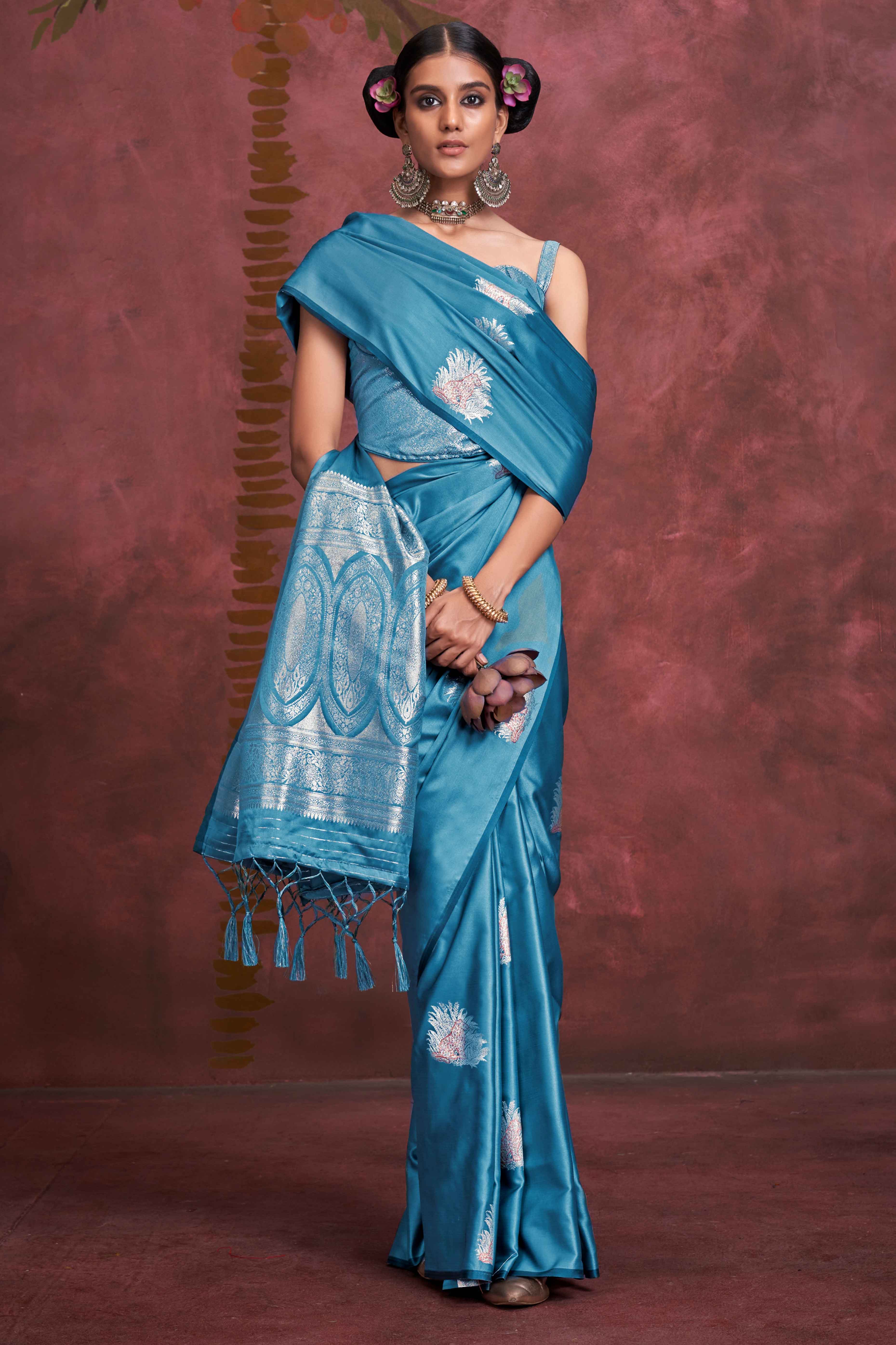 Teal Handloom Weaving Satin Saree - Image 3