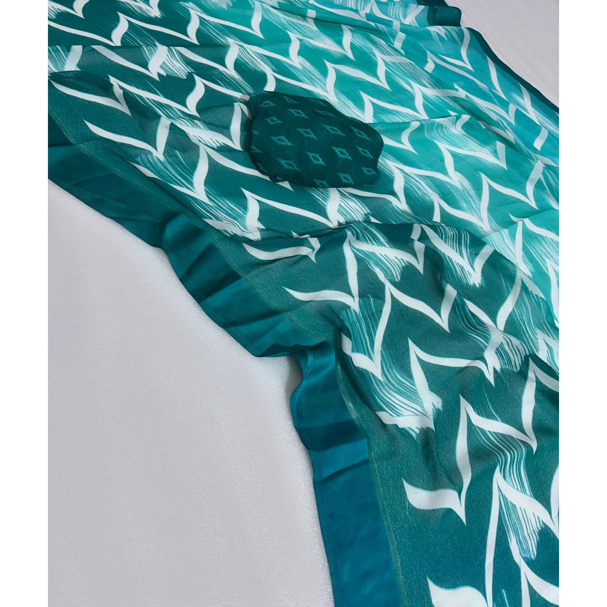 Teal Shibori Printed Chiffon Saree - Image 6