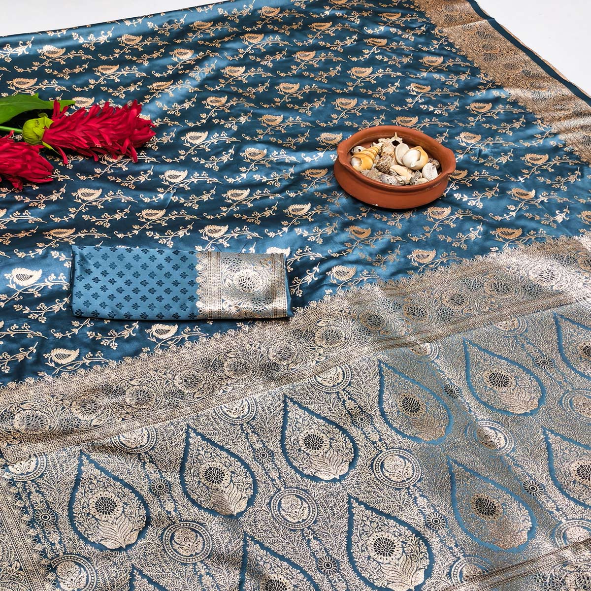 Teal Silk Saree with Classic Zari Butti Woven Patterns - Image 2