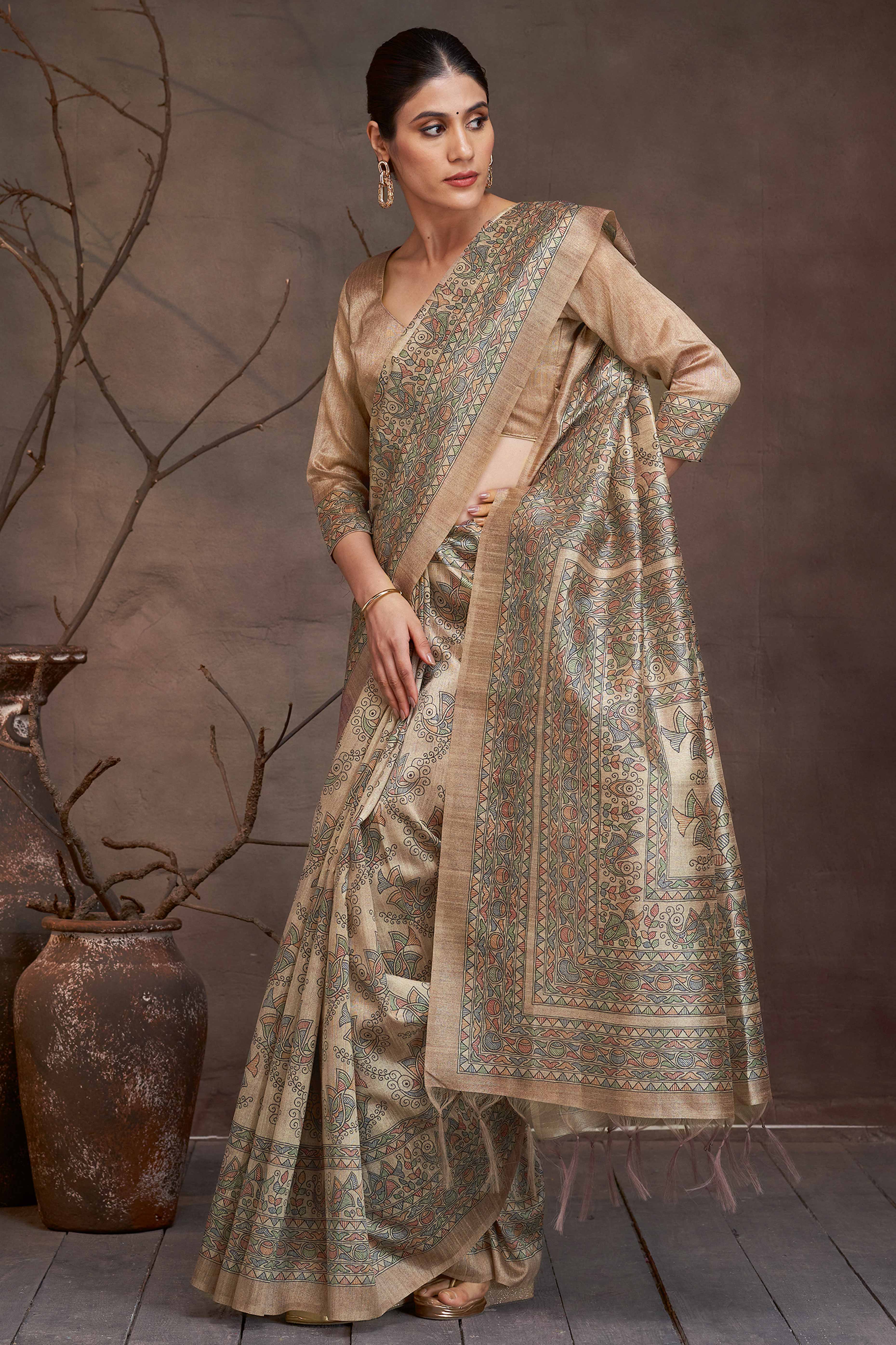 Timeless Beige Saree with Ethnic Madhubani Floral Art - Image 3