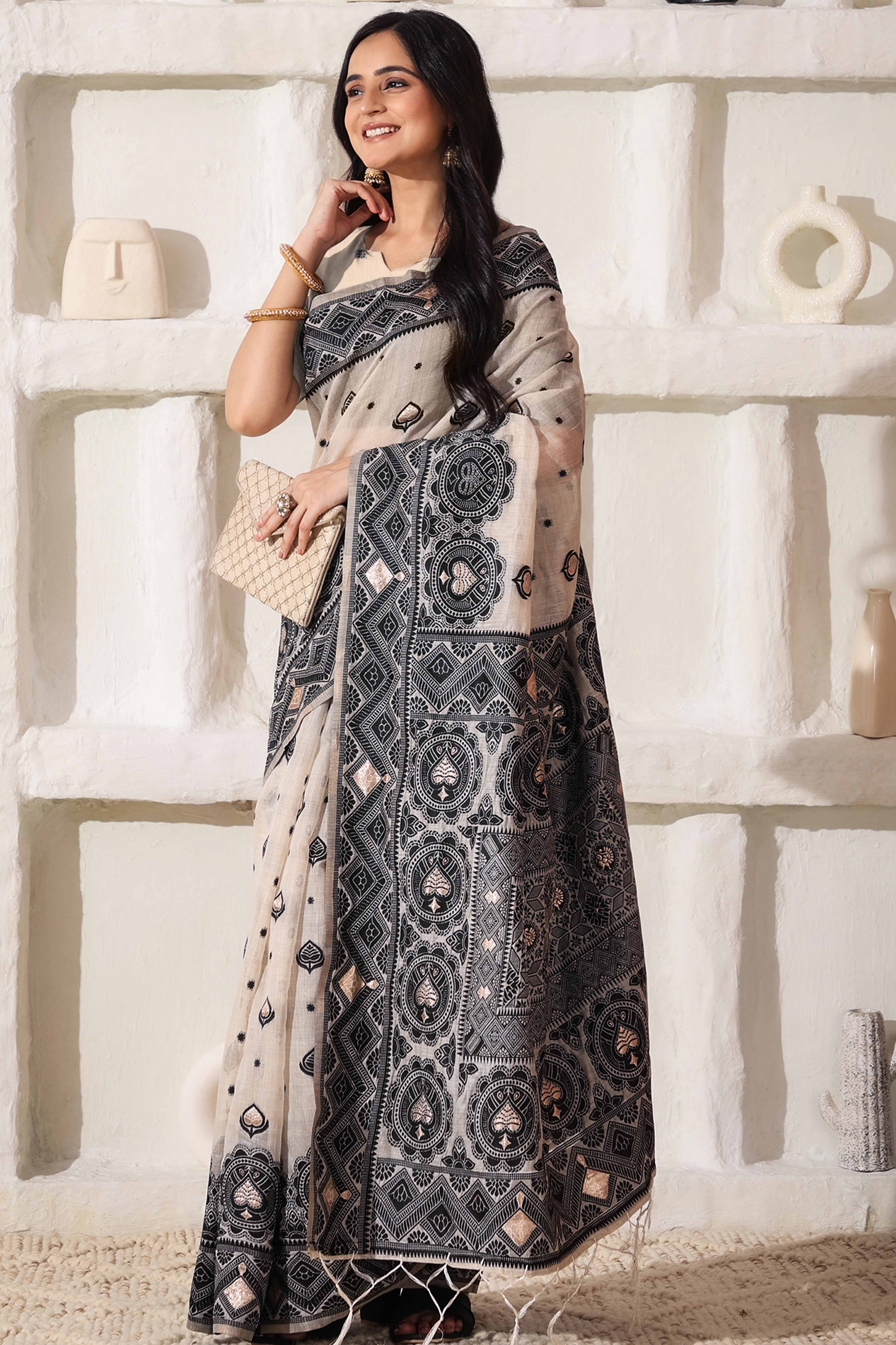 Timeless Cream & Black Saree In Linen Cotton With Rich Zari Weaving And Tassel Pallu - Image 3