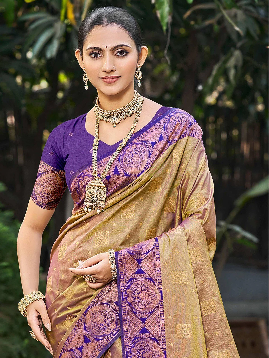 Timeless Dark Beige Floral Zari Work Silk Blend Saree With Designer Tassels Pallu - Image 5