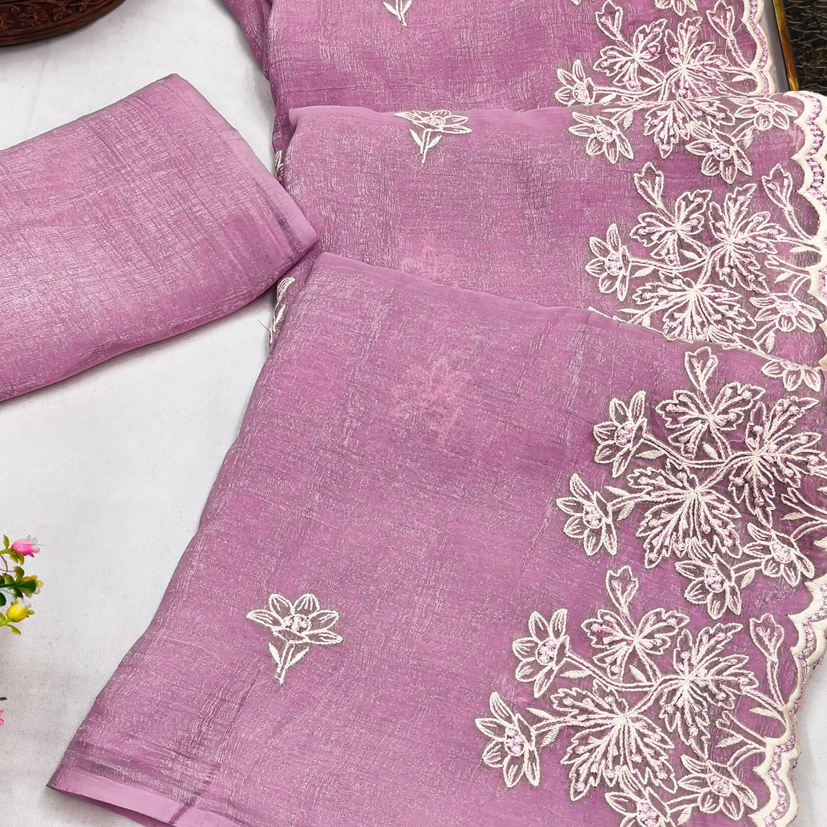 Timeless Pink Floral Organza Saree with Embroidery for Parties - Image 2