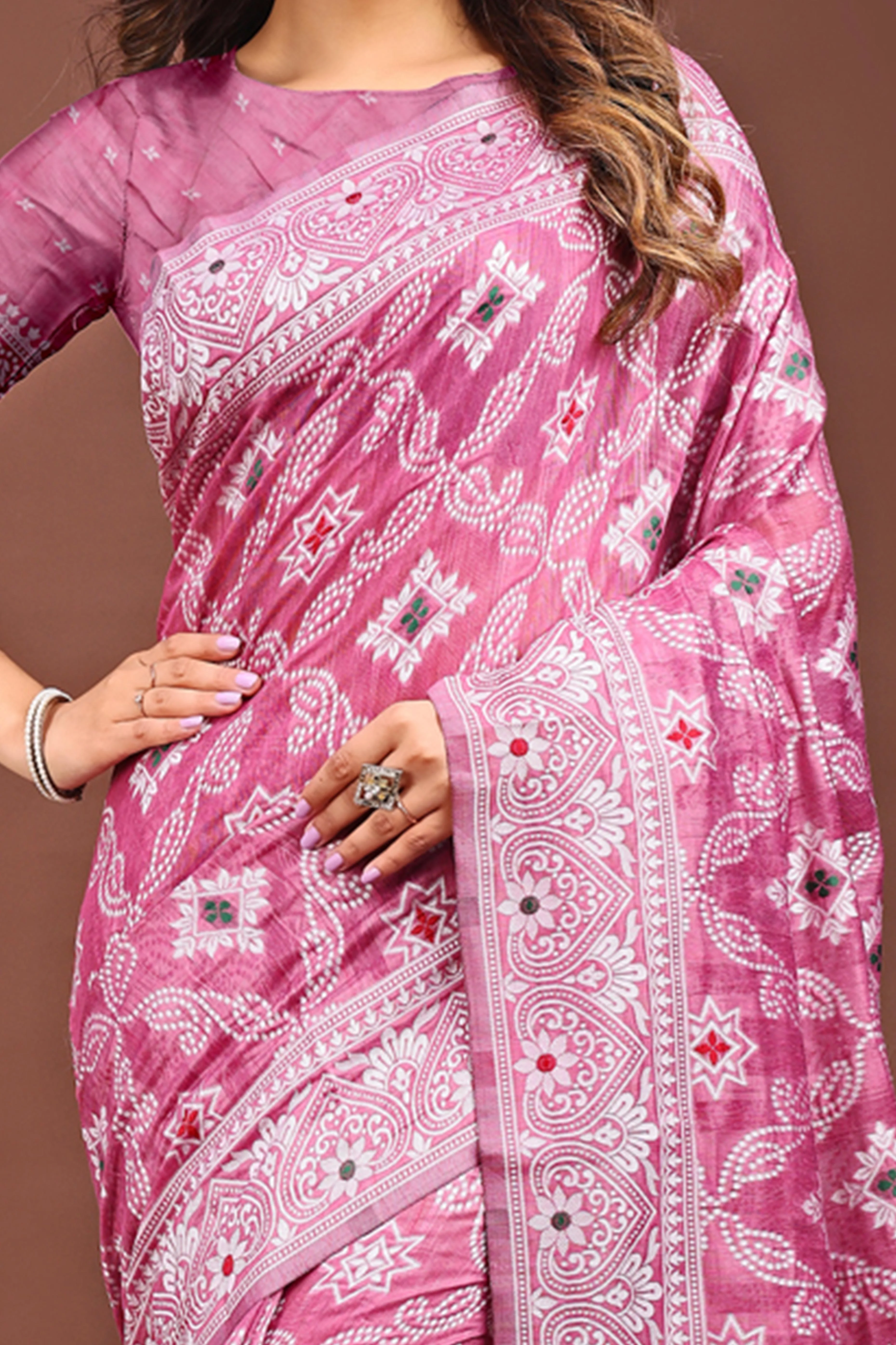 Traditional Bandhani Inspired Woven Pink Saree in Breathable Linen Cotton - Image 2