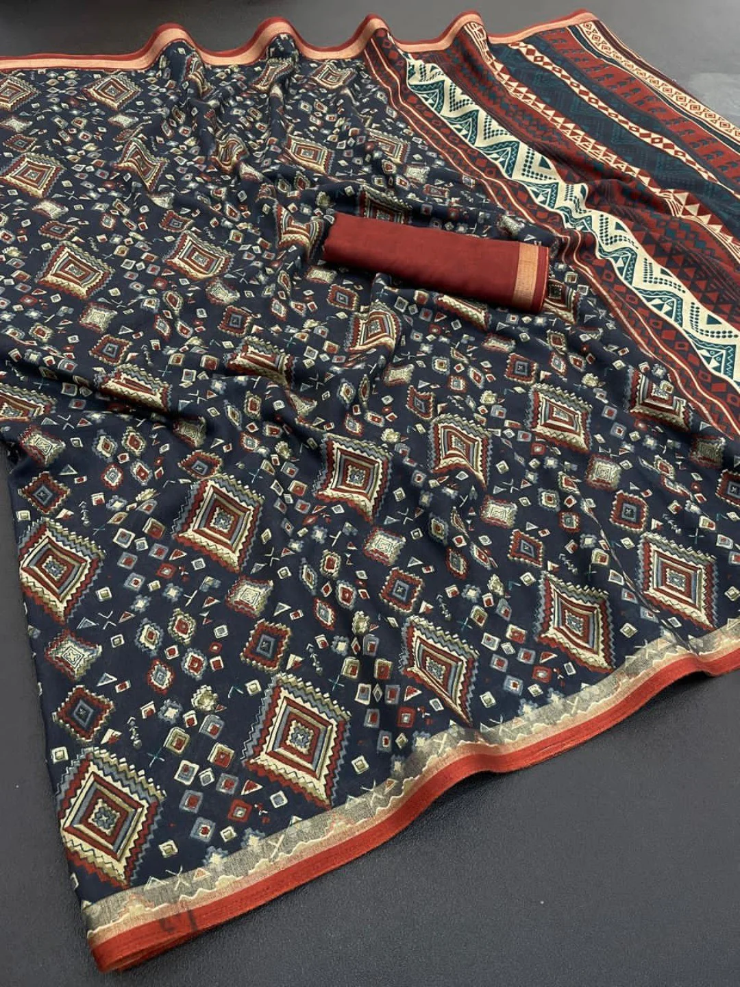 Traditional Blue Chanderi Silk Saree with Detailed Geometric Print Pattern - Image 3