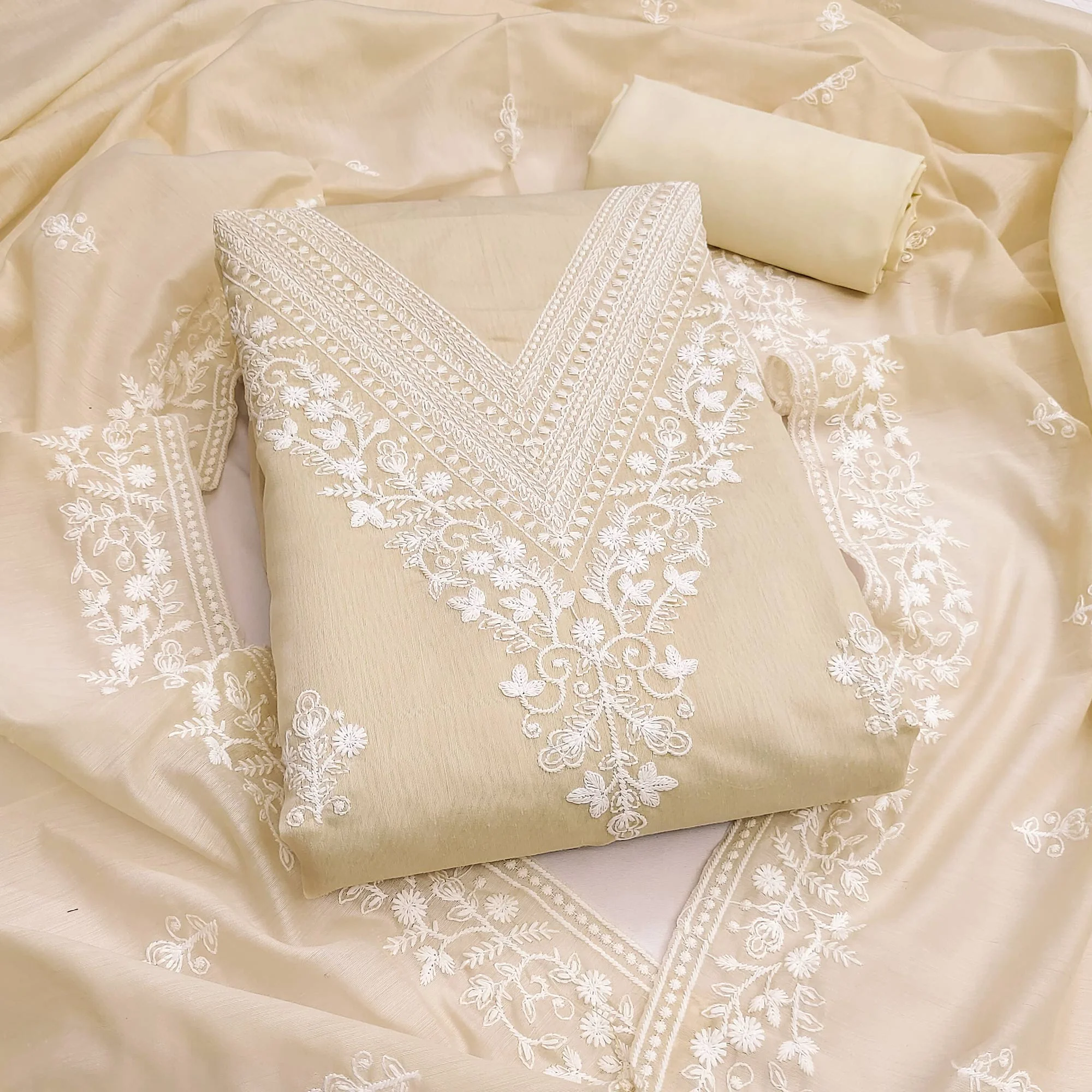 Traditional Cream Chanderi Silk Suit Fabric with Embroidered Floral Patterns - Image 3