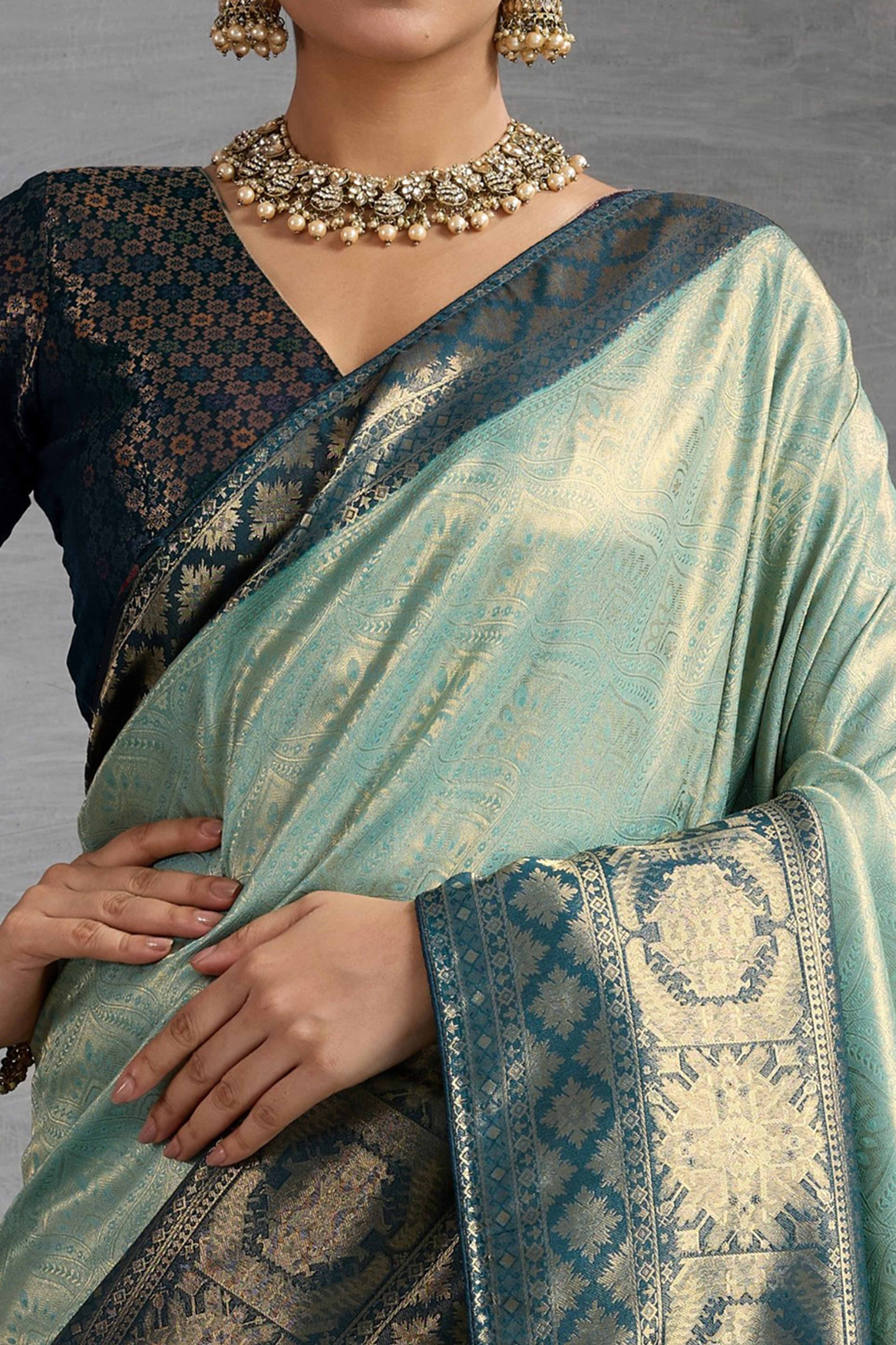 Traditional Mint Green Kanjivaram Soft Silk Saree with Bold Kadiyal Weave - Image 2