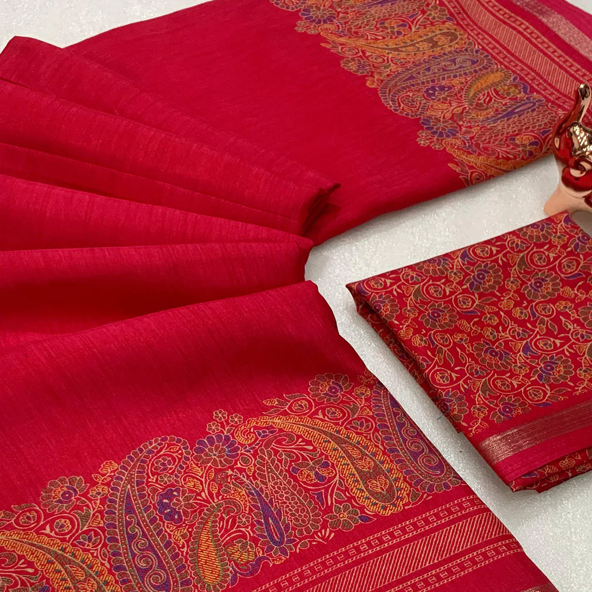Traditional Pink Kashmiri Printed Silk Blend Saree - Image 2