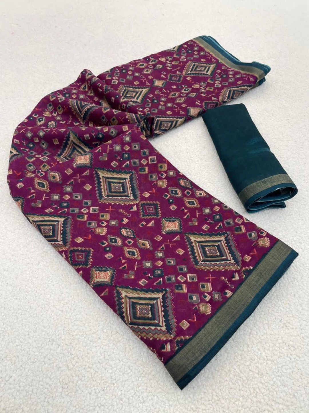 Traditional Purple Chanderi Silk Saree with Detailed Geometric Print Pattern - Image 3