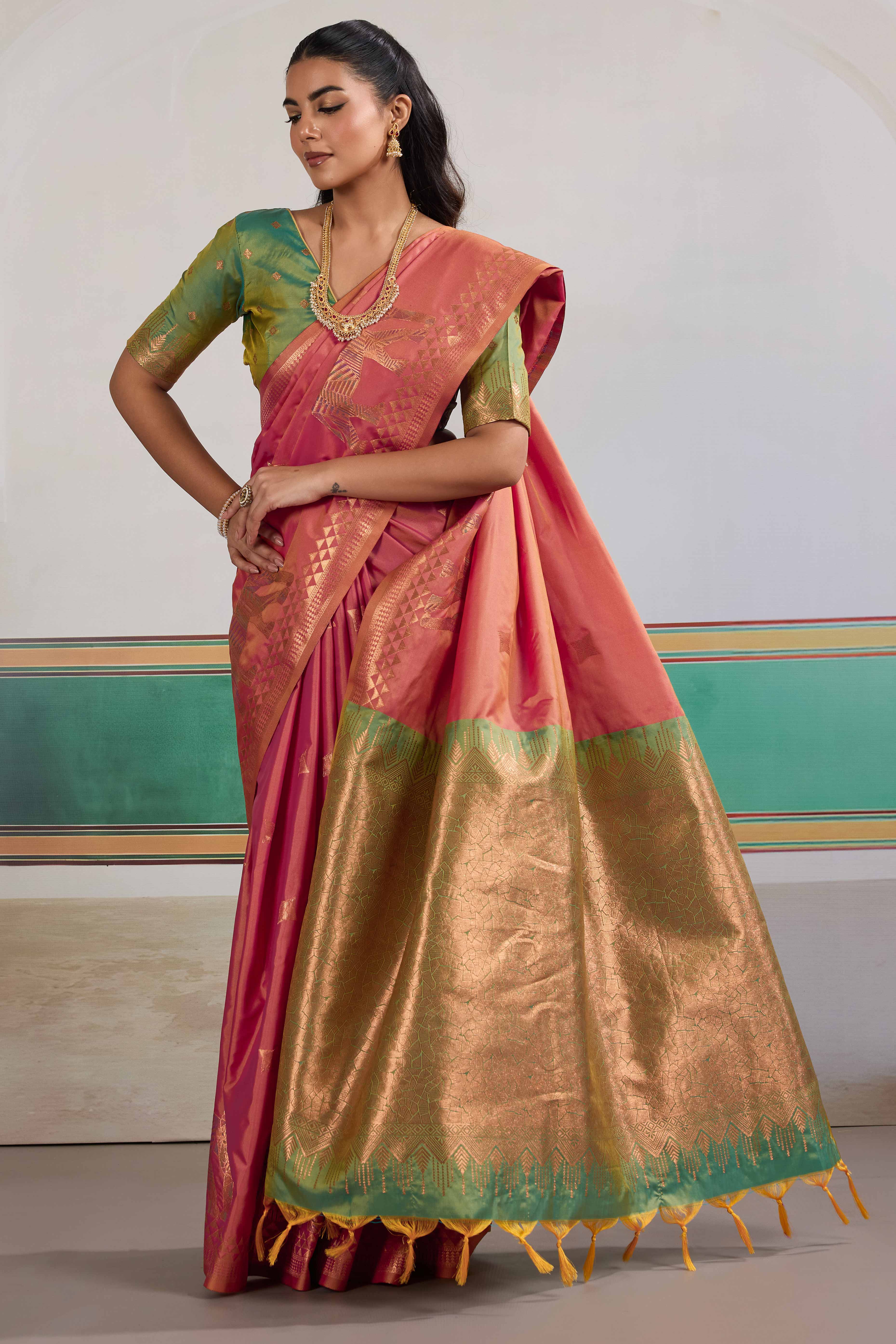 Traditional Rose Pink Pure Silk Saree Featuring Elephant Motif Zari Weaving & Tassel Pallu - Image 4