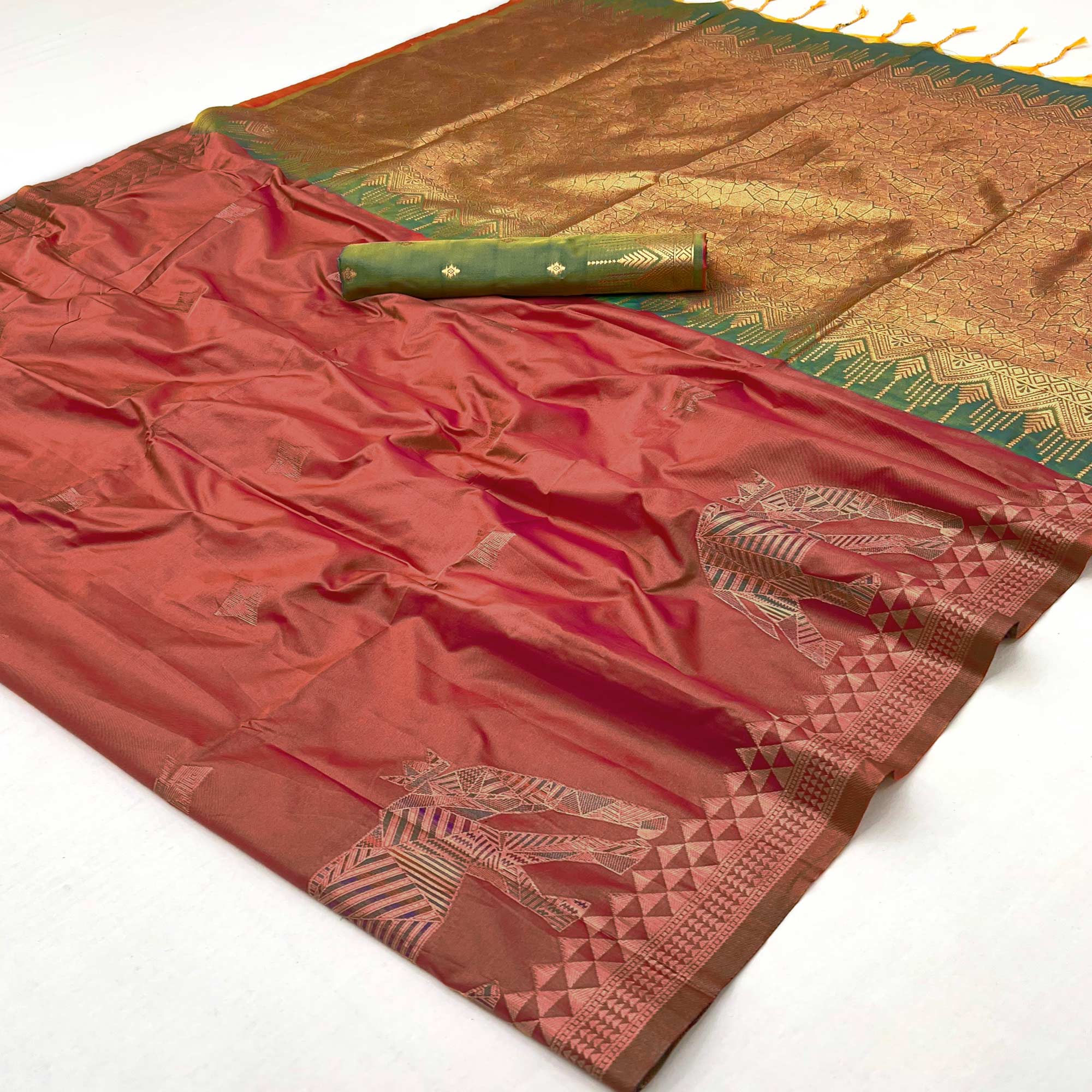Traditional Rose Pink Pure Silk Saree Featuring Elephant Motif Zari Weaving & Tassel Pallu - Image 8