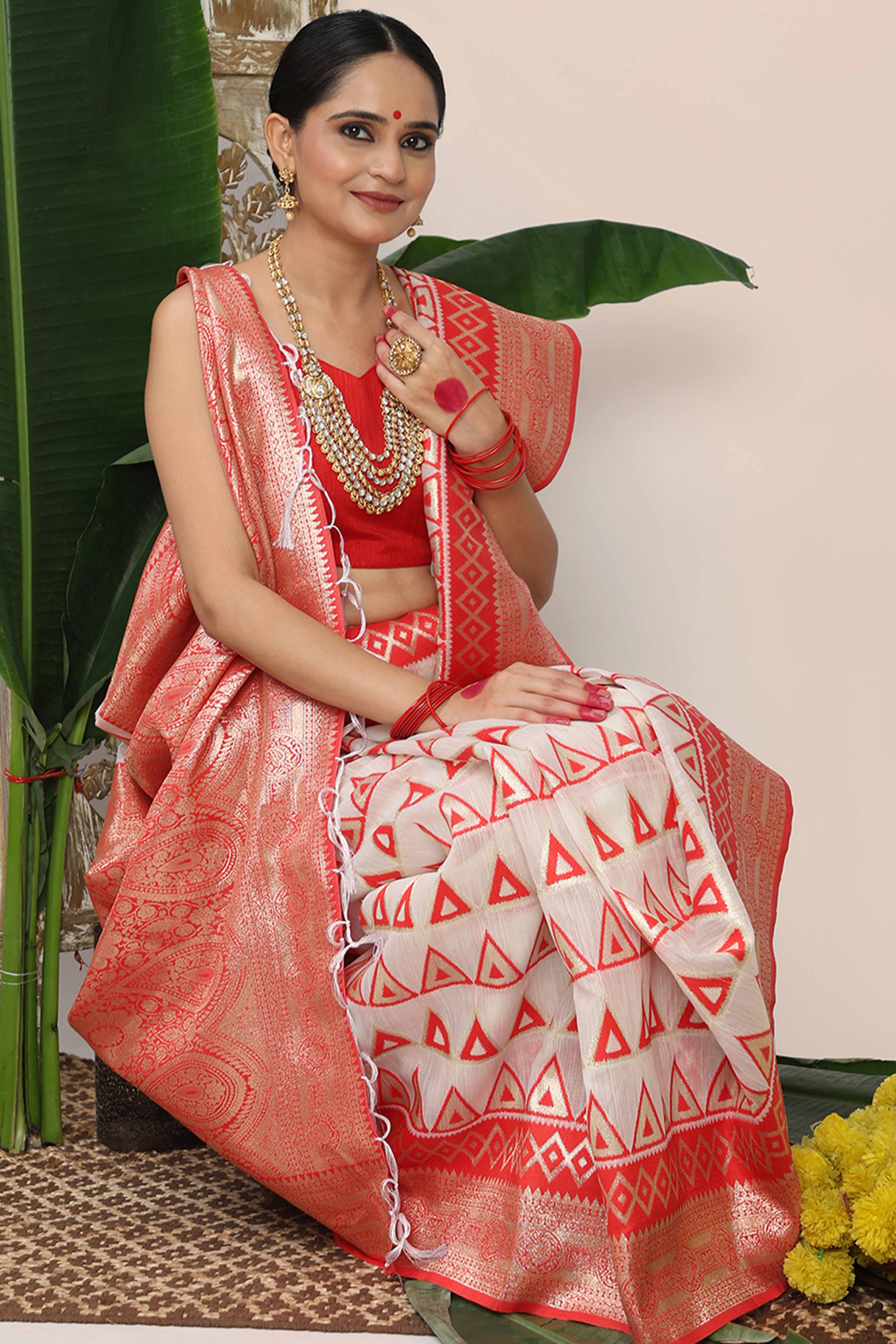 Traditional White & Red Linen Cotton Saree With Intricate Zari Weaving Work And Tassel Pallu - Image 6
