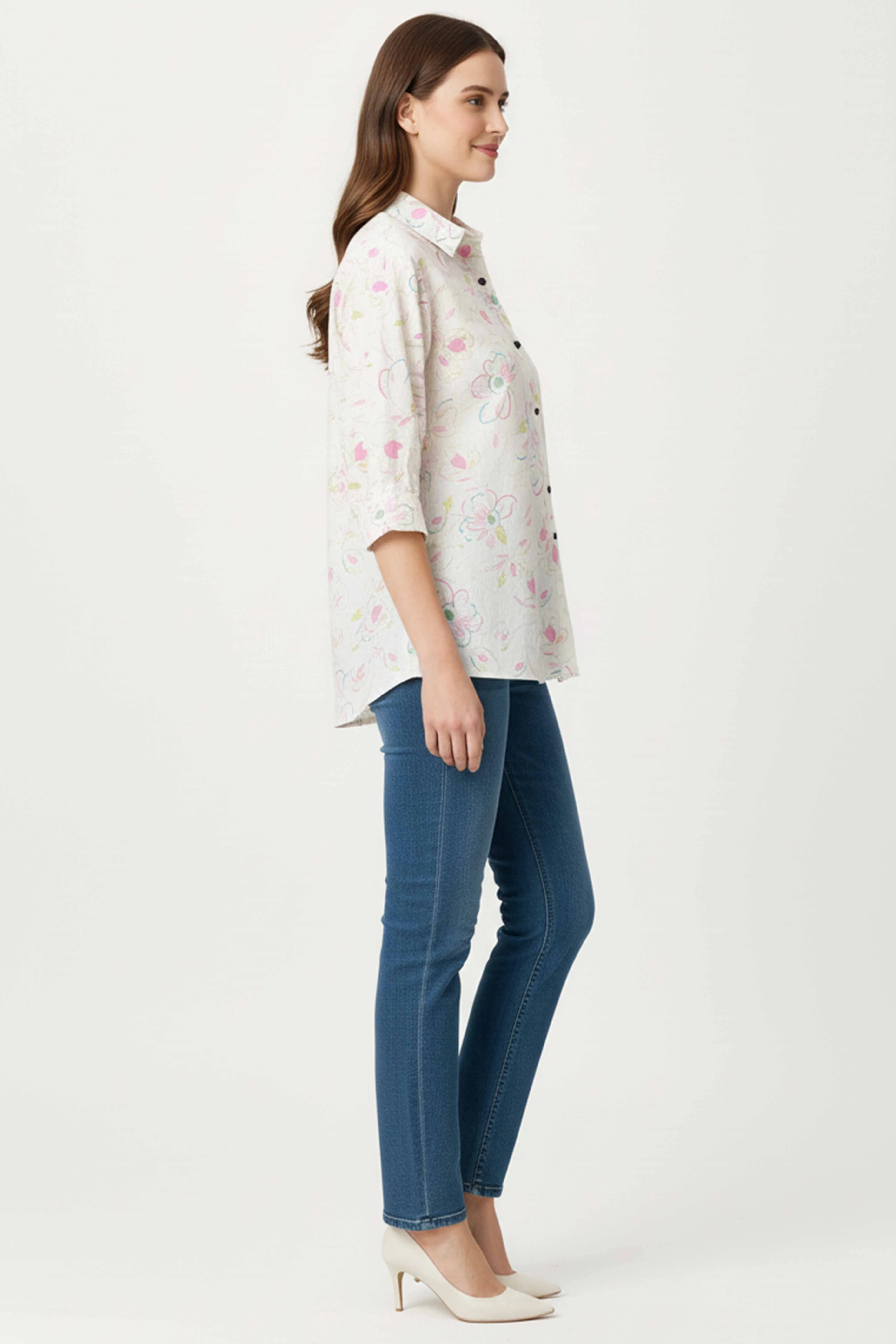 Trendy White Floral Printed Linen Top for Casual Wear - Image 4