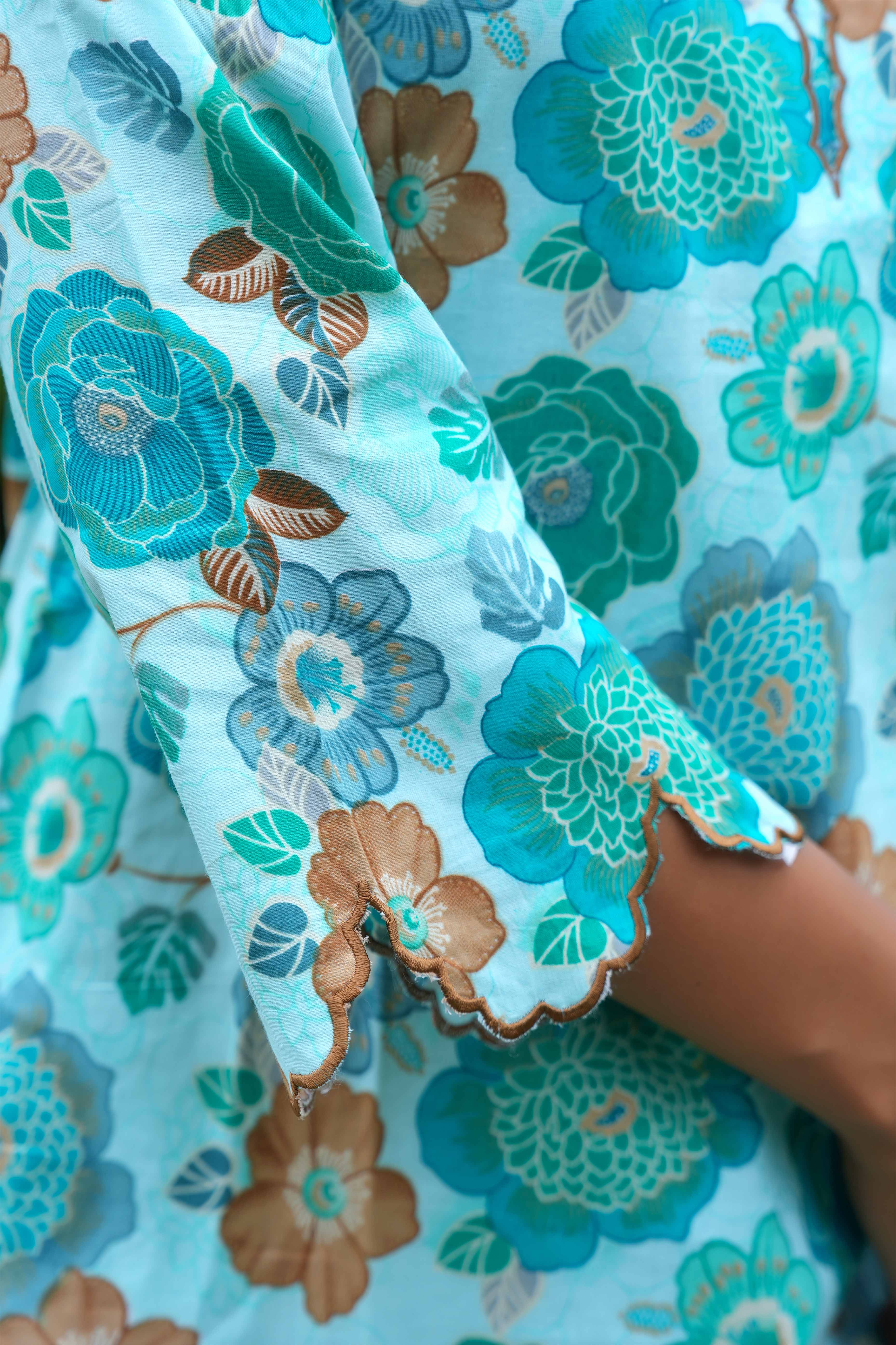 Turquoise Cotton Salwar Suit With Floral Print & Straight Fit - Image 9