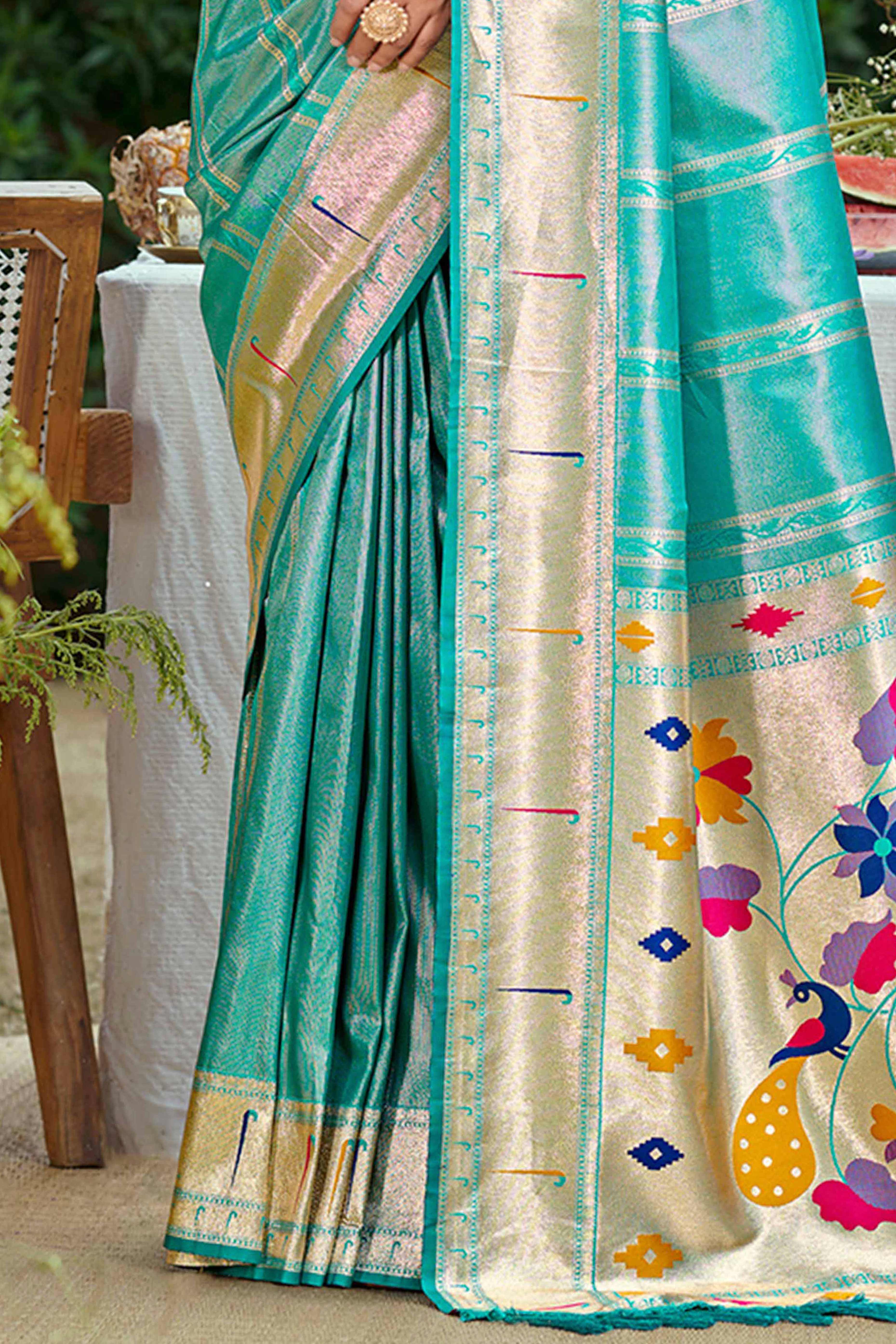 Turquoise Designer Weaving Silk Blend Saree Accented With Graceful Peacock & Floral Motif Pallu - Image 5
