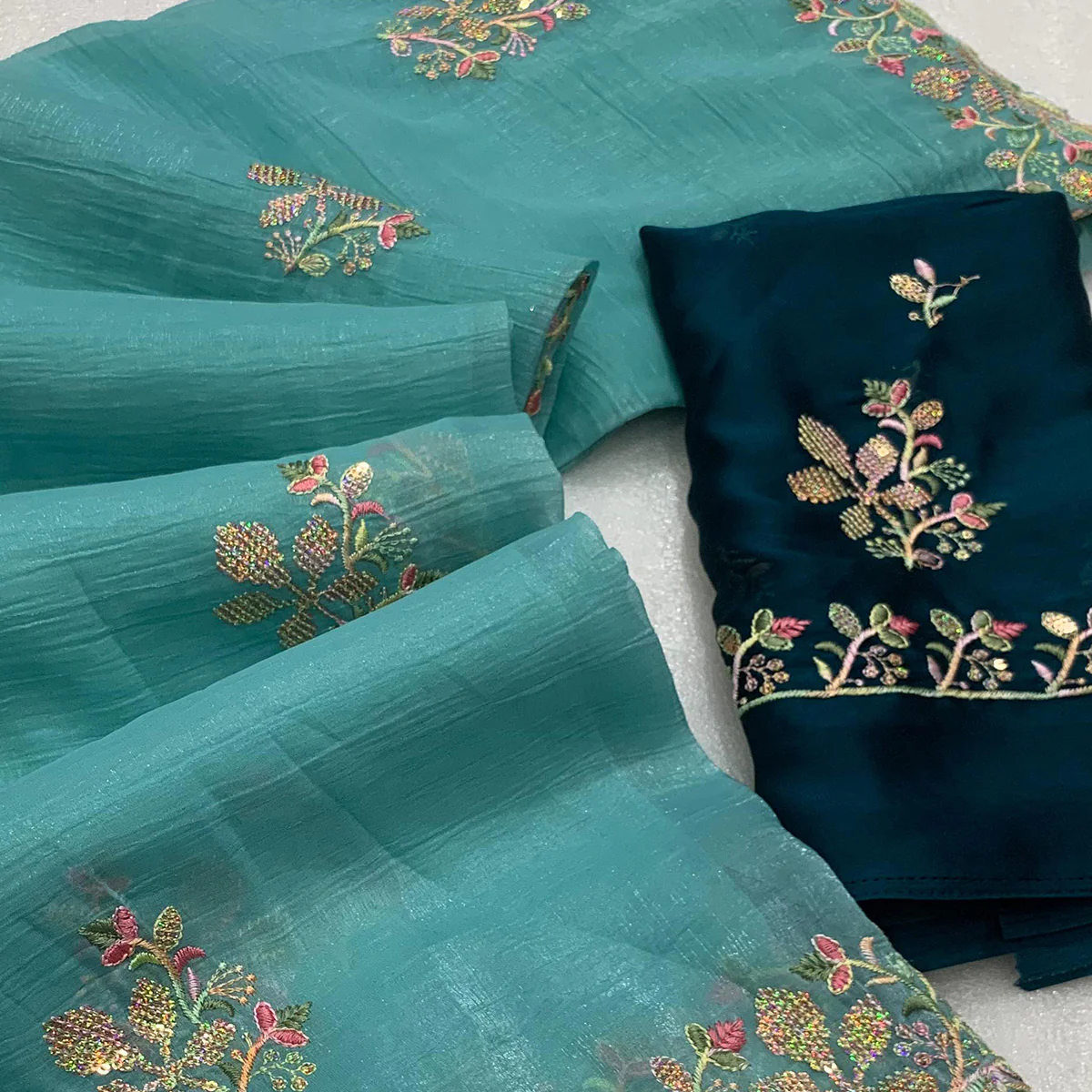 Turquoise Floral Embroidered Crunchy Chiffon Saree - Image 2