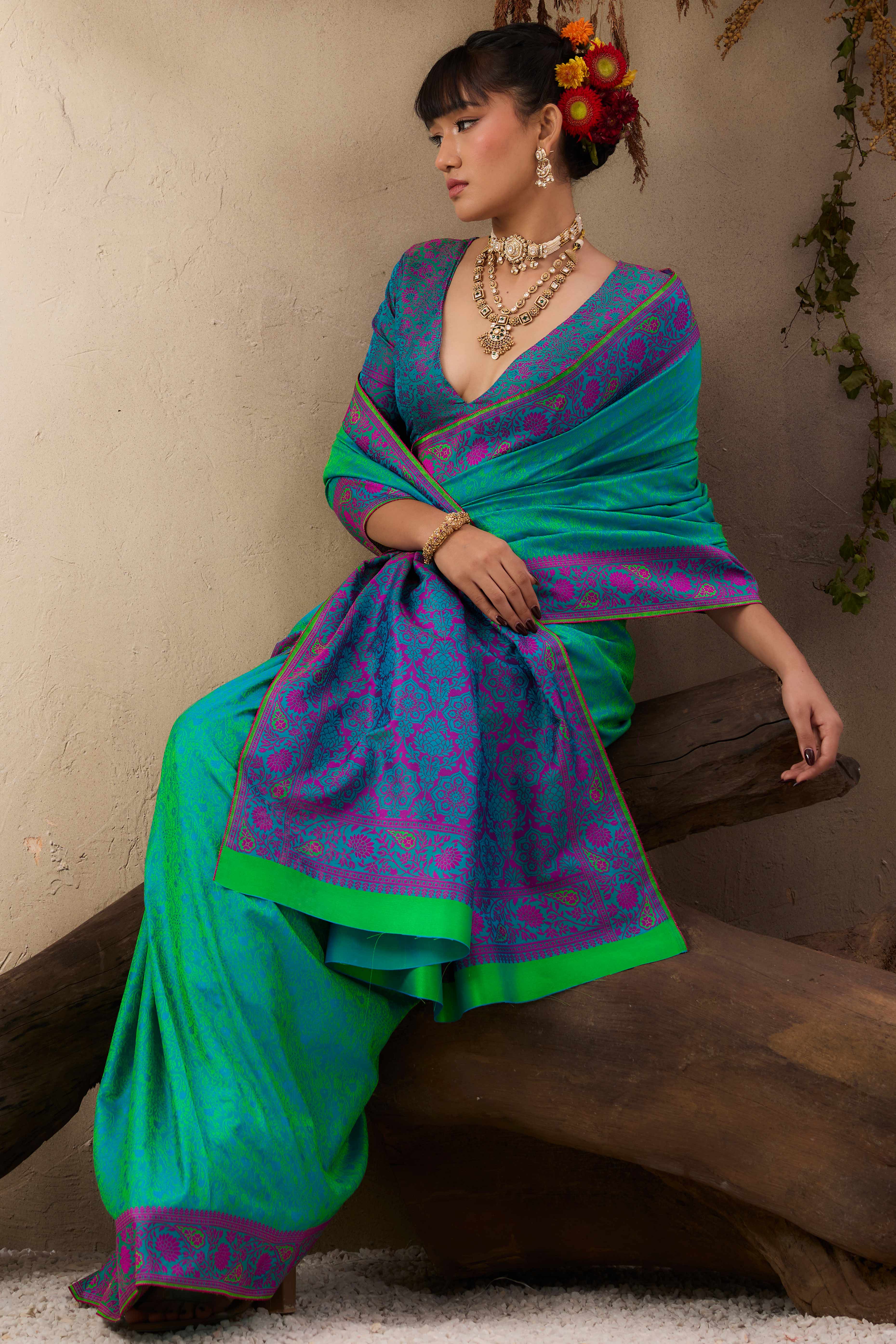 Turquoise Pure Silk Kanjivaram Handloom Saree Enhanced with Zari Woven Patterns - Image 6