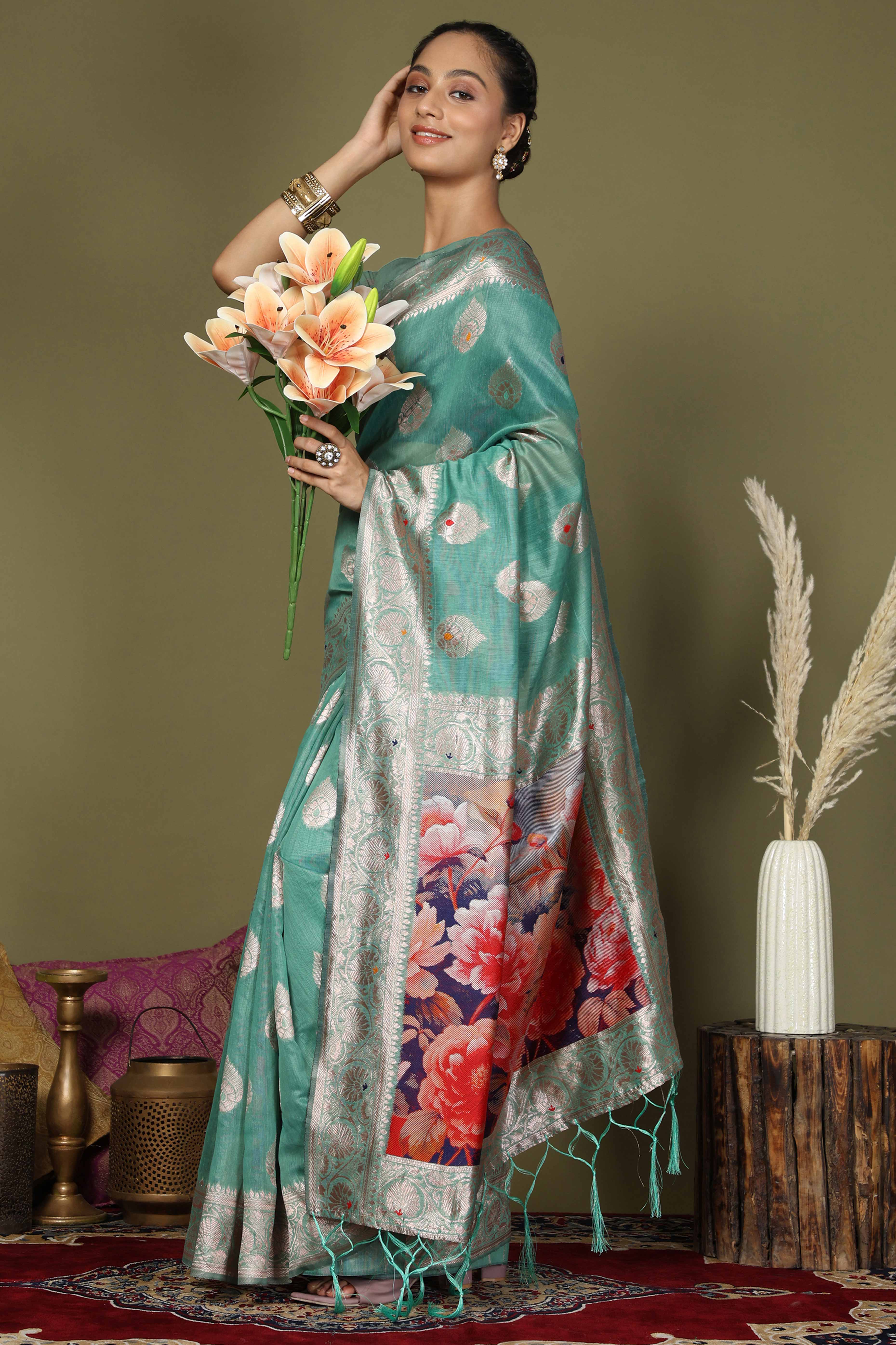 Turquoise Saree In Linen Cotton Featuring Floral Zari Weaving & Digital Printed Pallu - Image 4