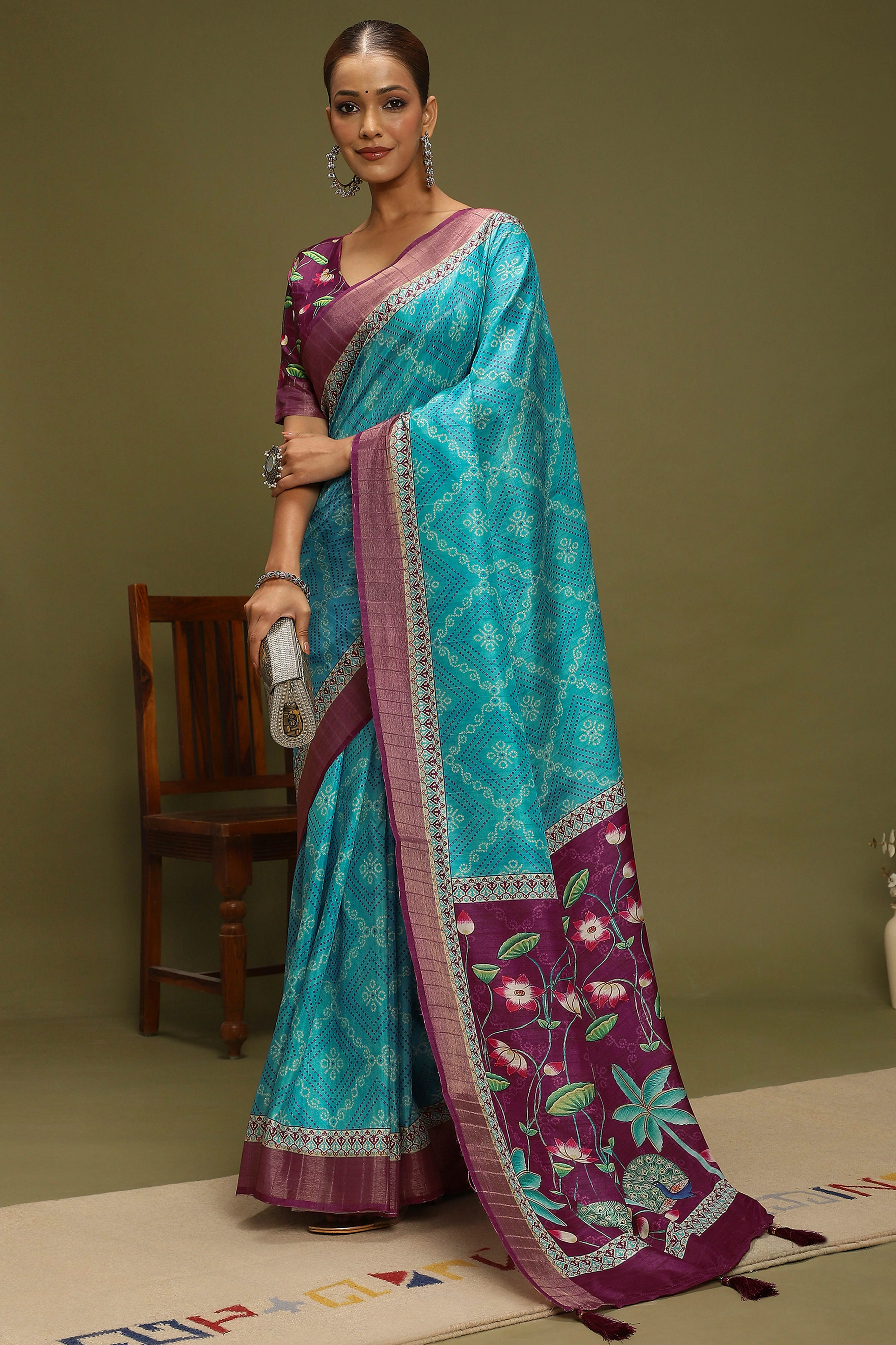 Turquoise Silk Blend Saree Decorated with Vibrant Bandhani Prints and Festive Detailing - Image 4