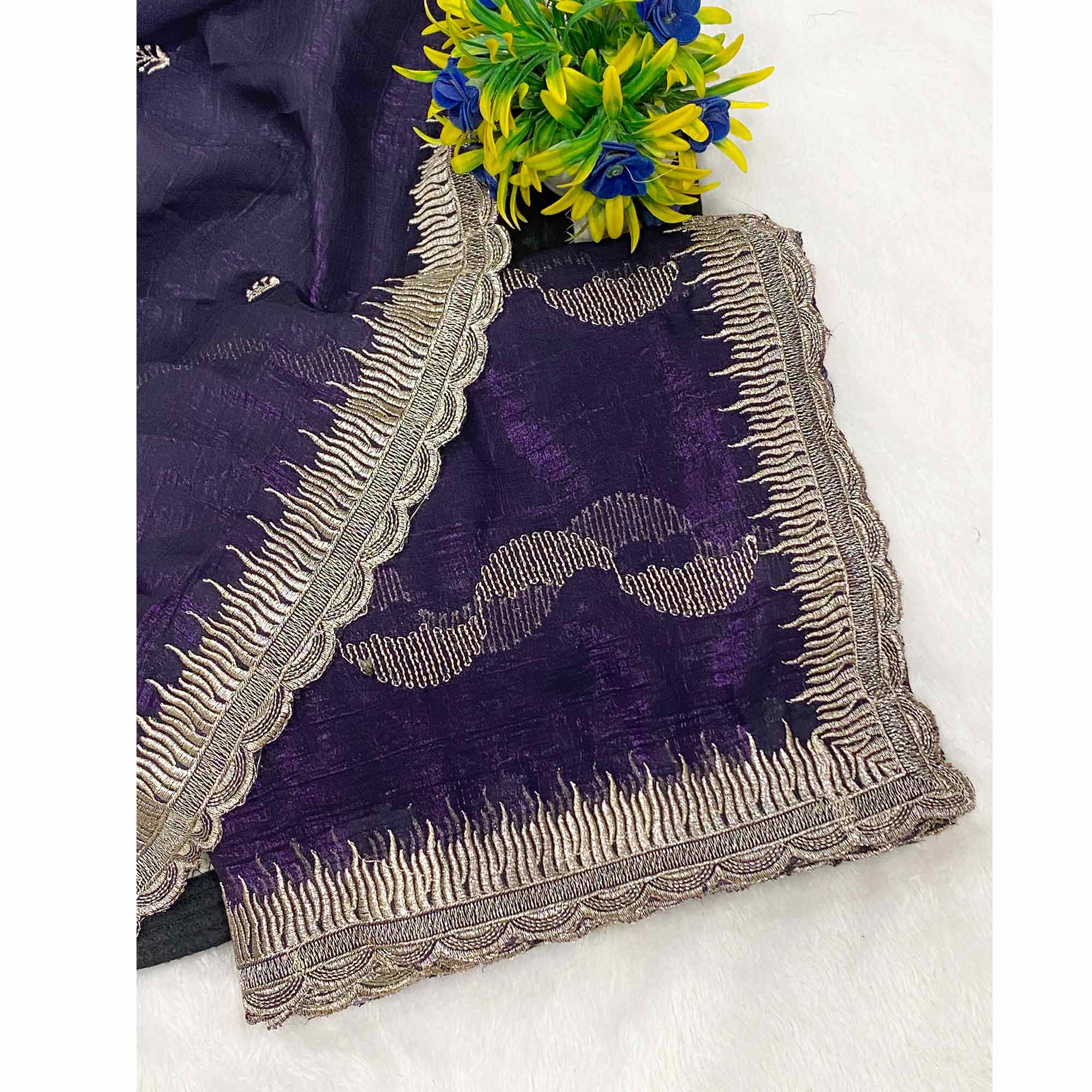 Violet Crunchy Chiffon Silk Saree Delicate Thread Motifs Ethnic Elegance - Image 3