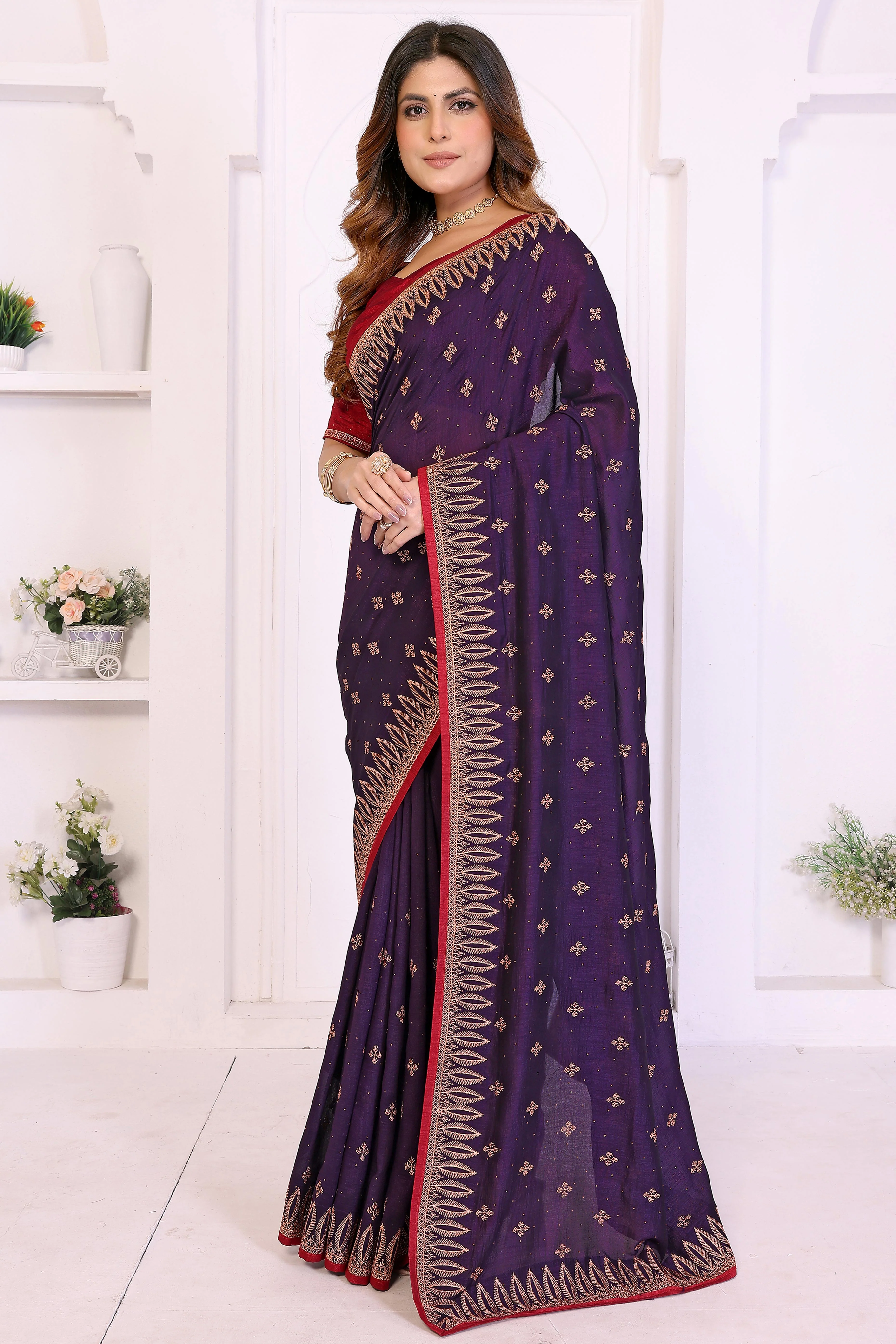 Violet Designer Vichitra Silk Saree Enhanced with Delicate Thread Work Embroidery - Image 3