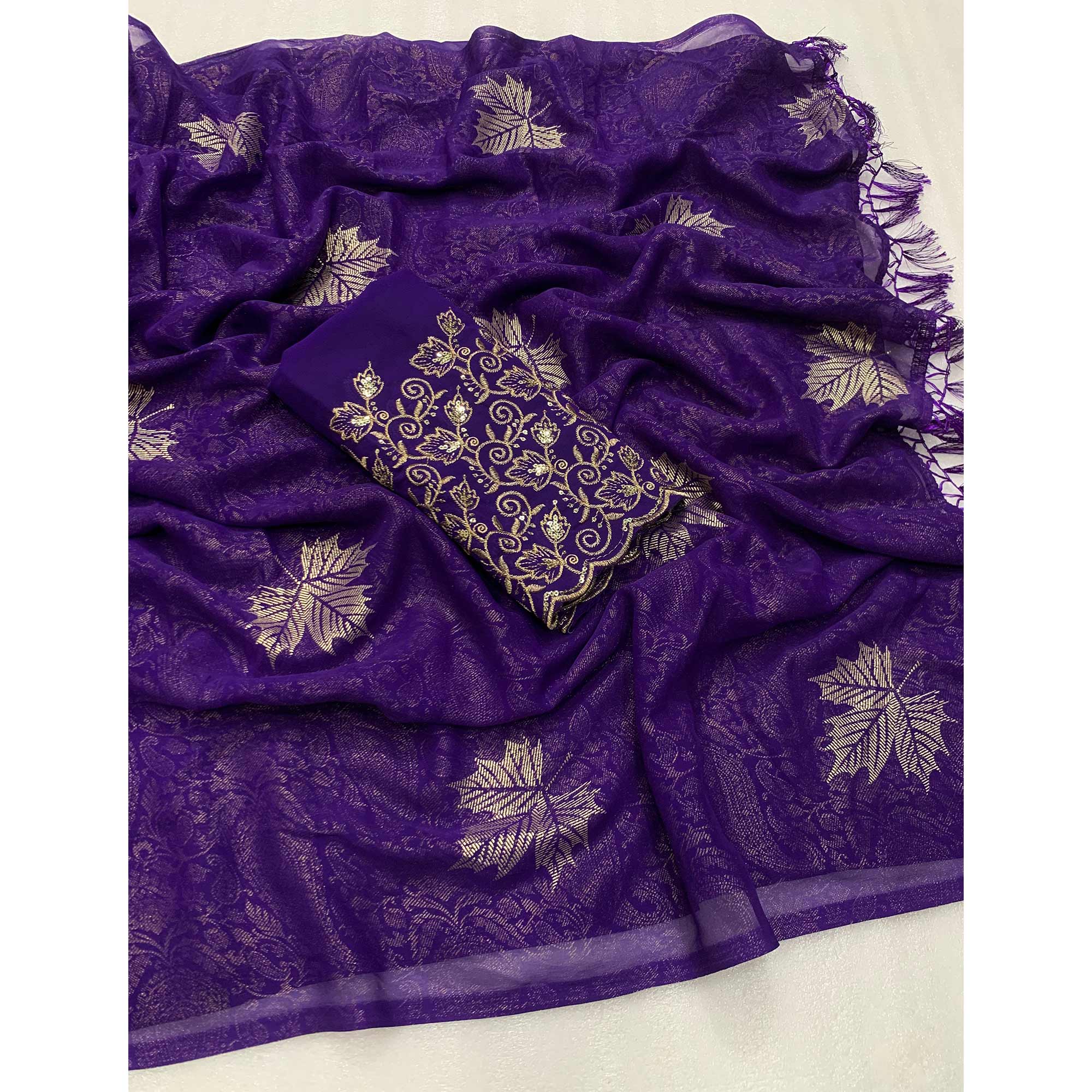 Violet Foil Printed Georgette Saree With With Tassels - Image 3