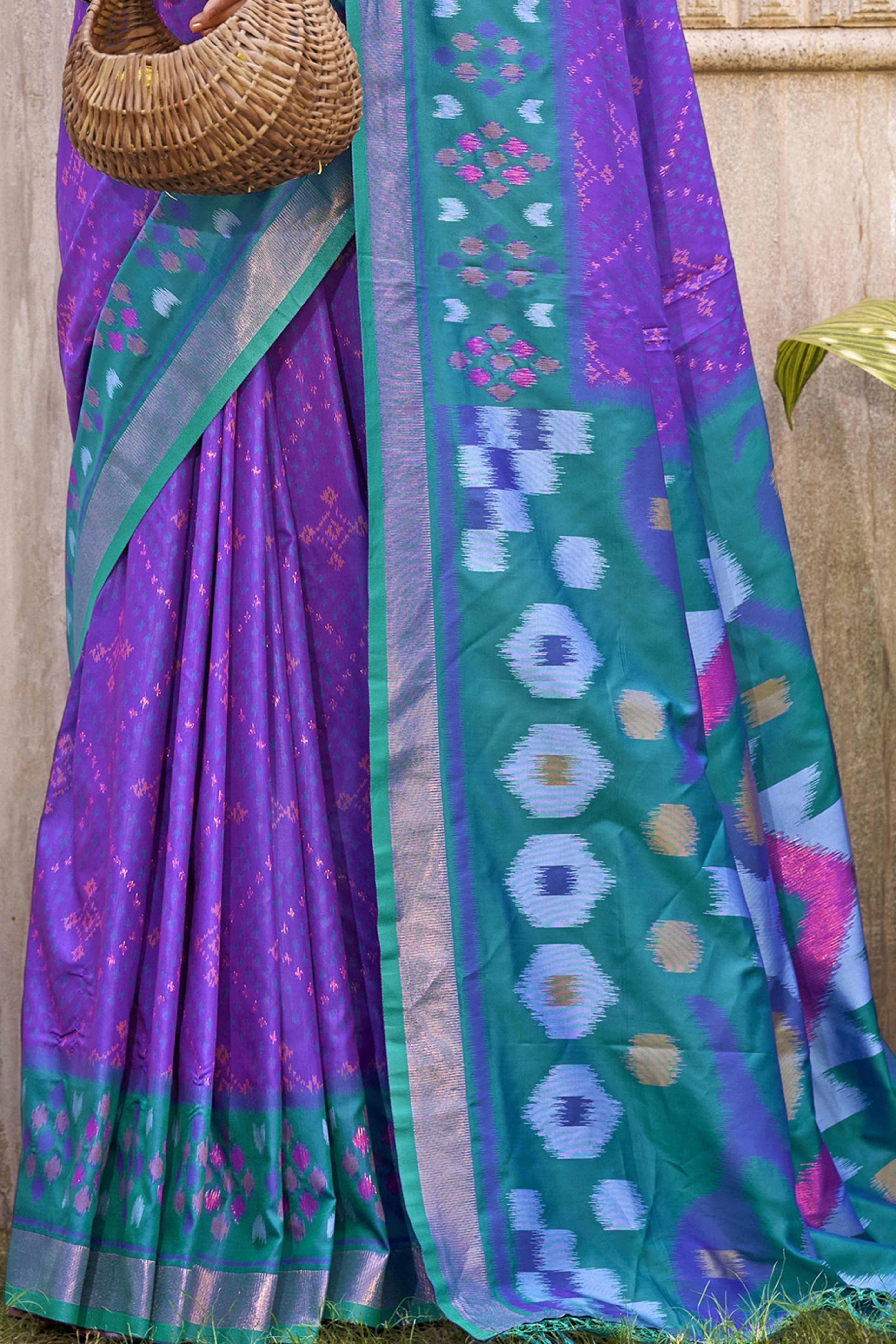 Violet Ikkat Woven Silk Saree for Festive Celebrations - Image 4