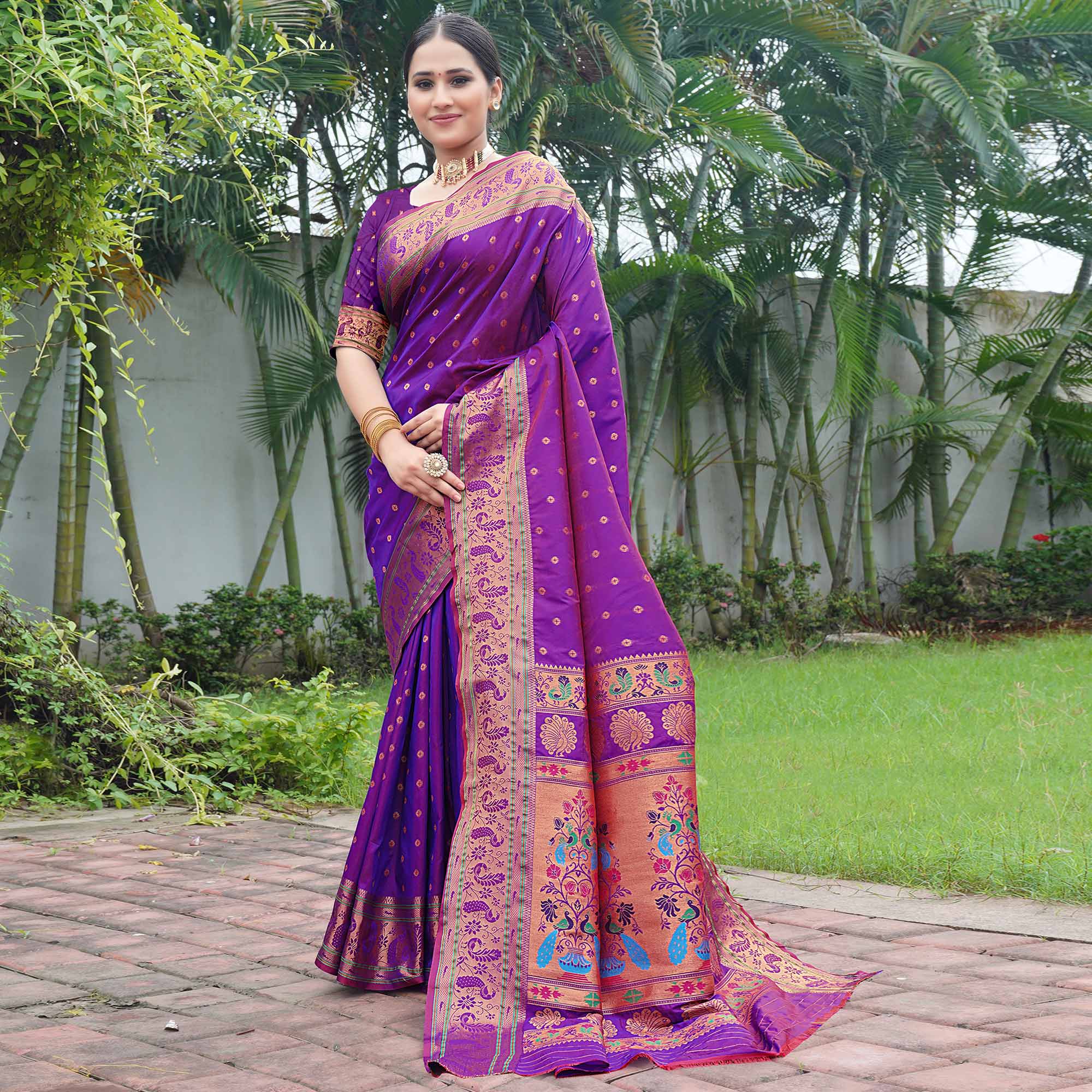 Violet Woven Paithani Art Silk Saree - Image 2